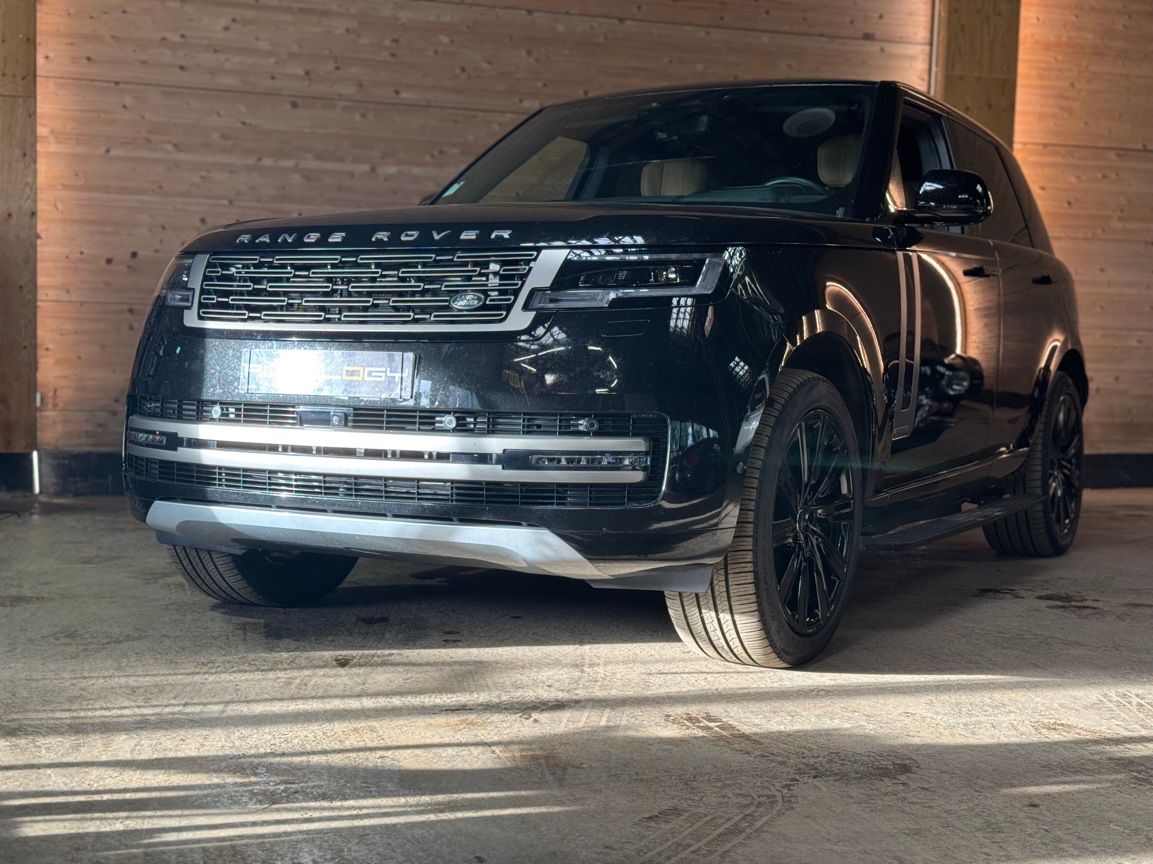 Land Rover Range Rover P550e Autobiography