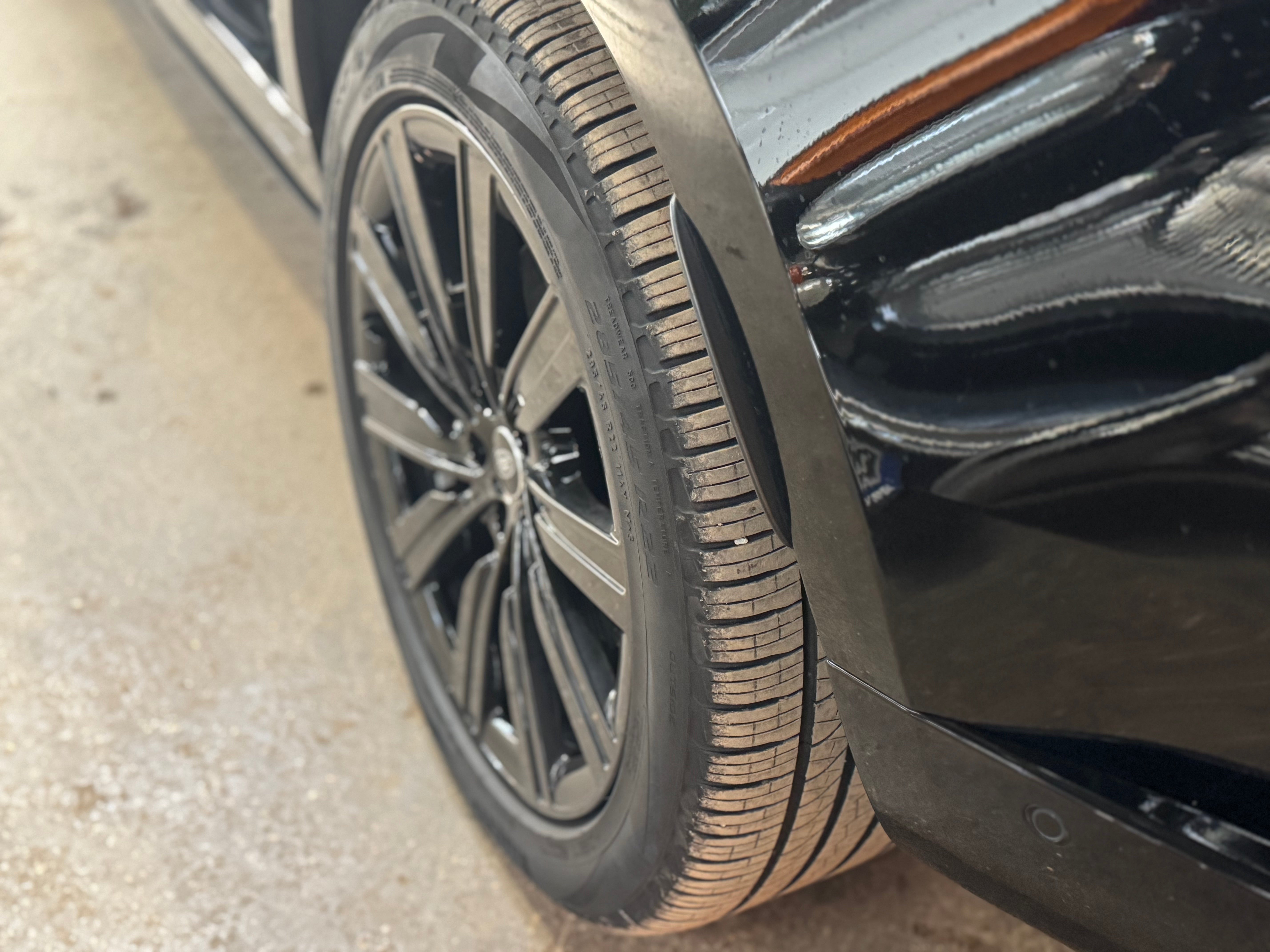 Land Rover Range Rover P550e Autobiography