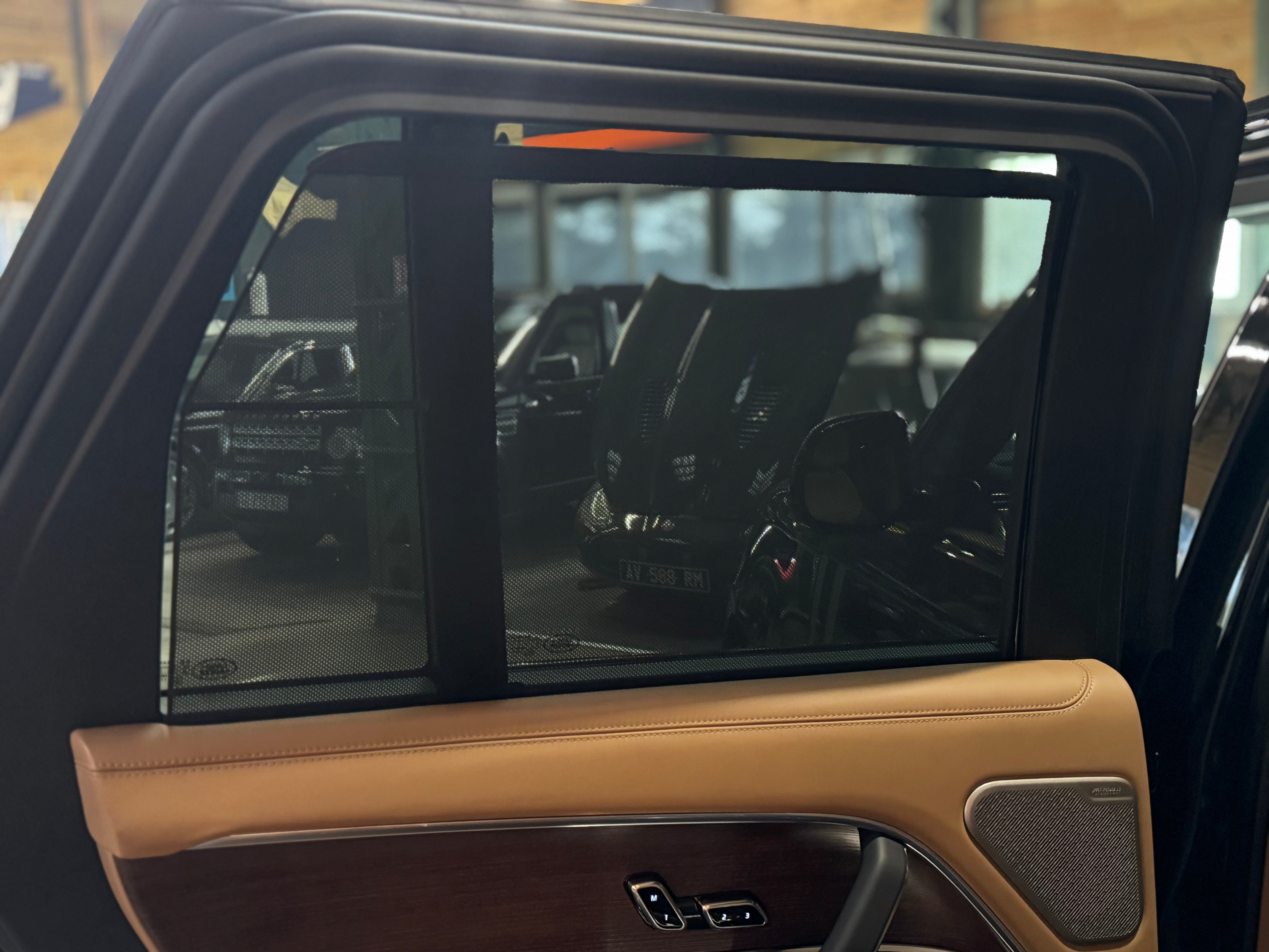 Land Rover Range Rover P550e Autobiography