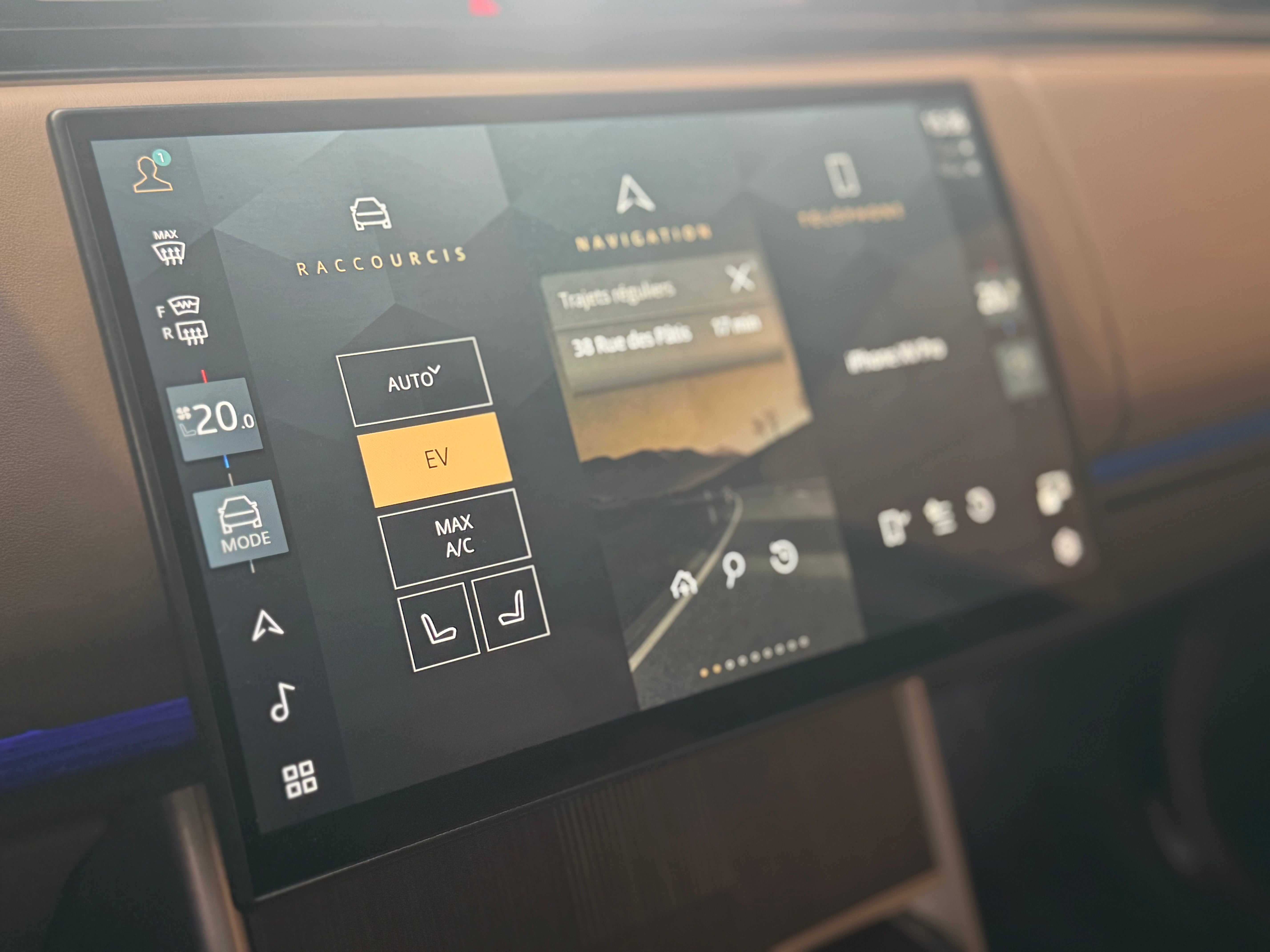 Land Rover Range Rover P550e Autobiography