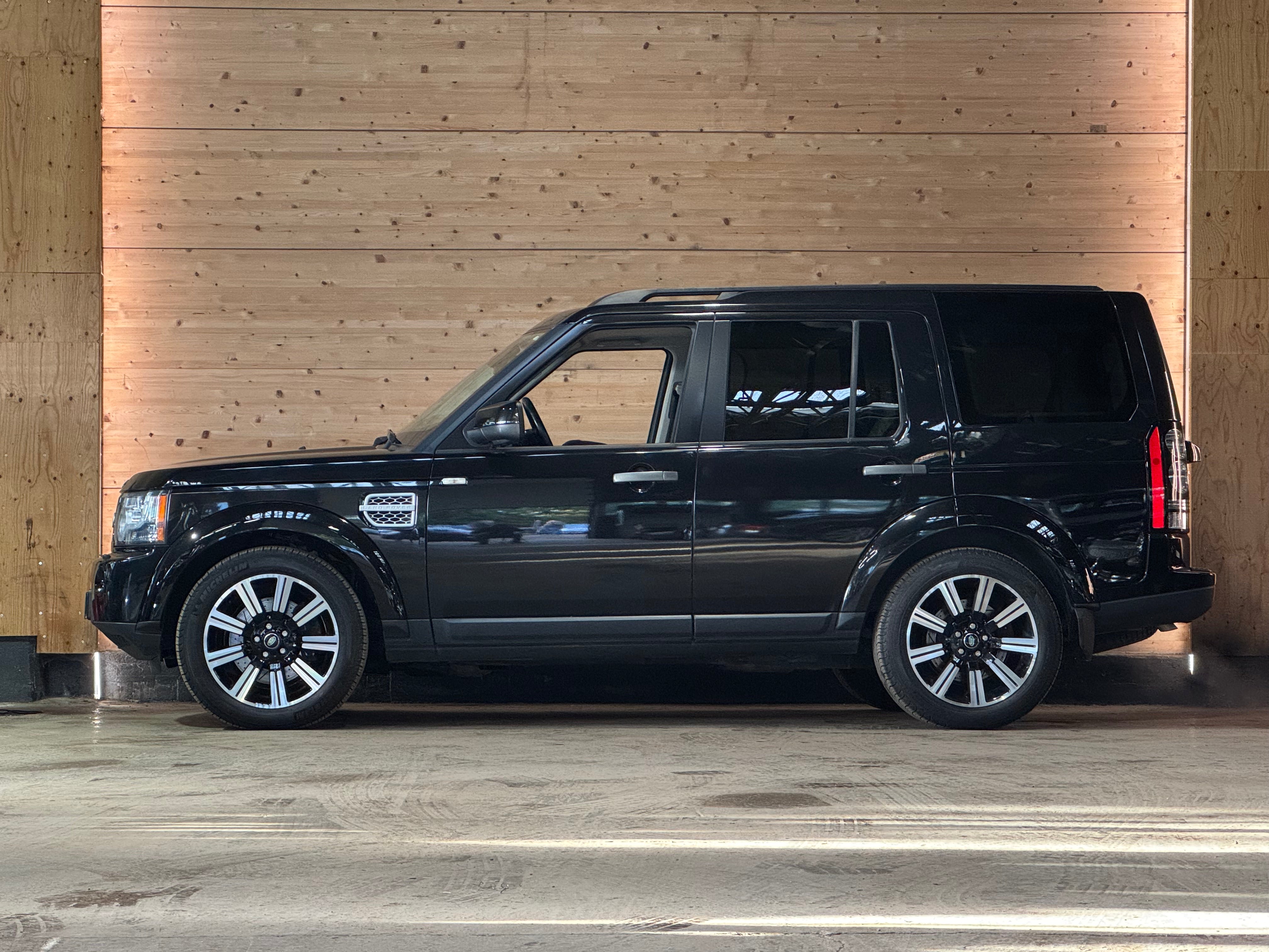 Land Rover Discovery IV SdV6 256ch HSE 7 places