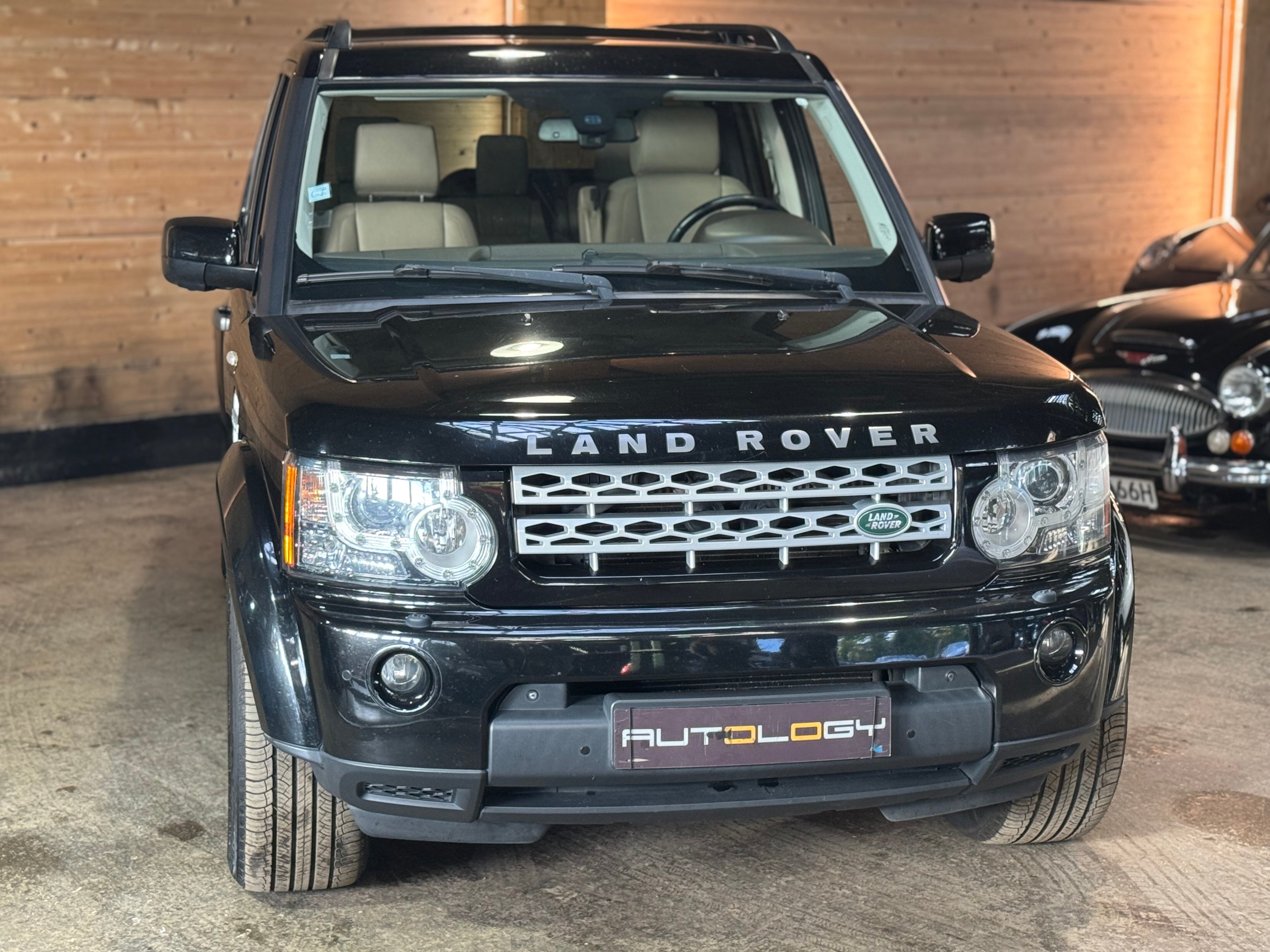 Land Rover Discovery IV SdV6 256ch HSE 7 places