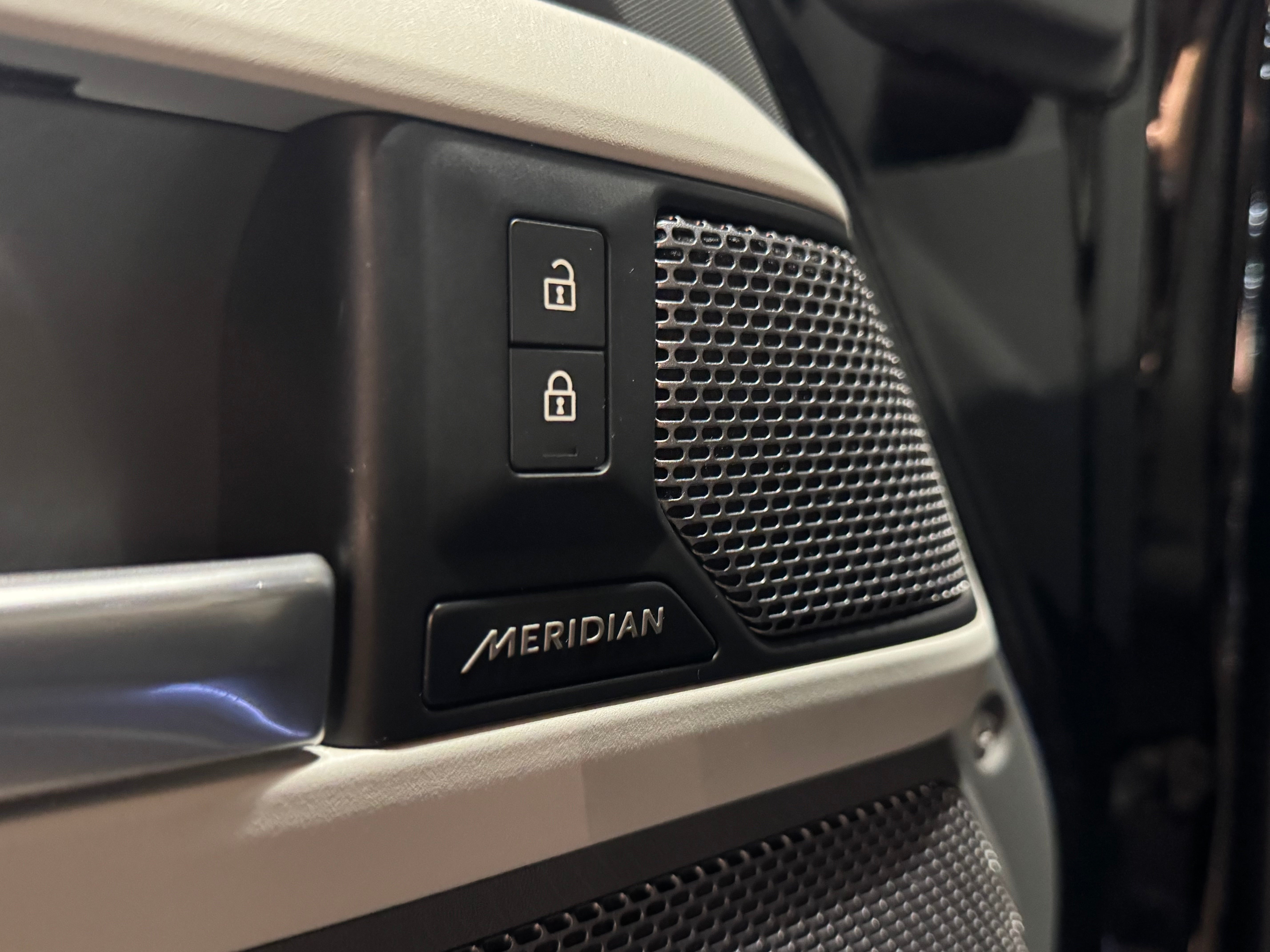 Land Rover Defender 90 D250 XS Edition