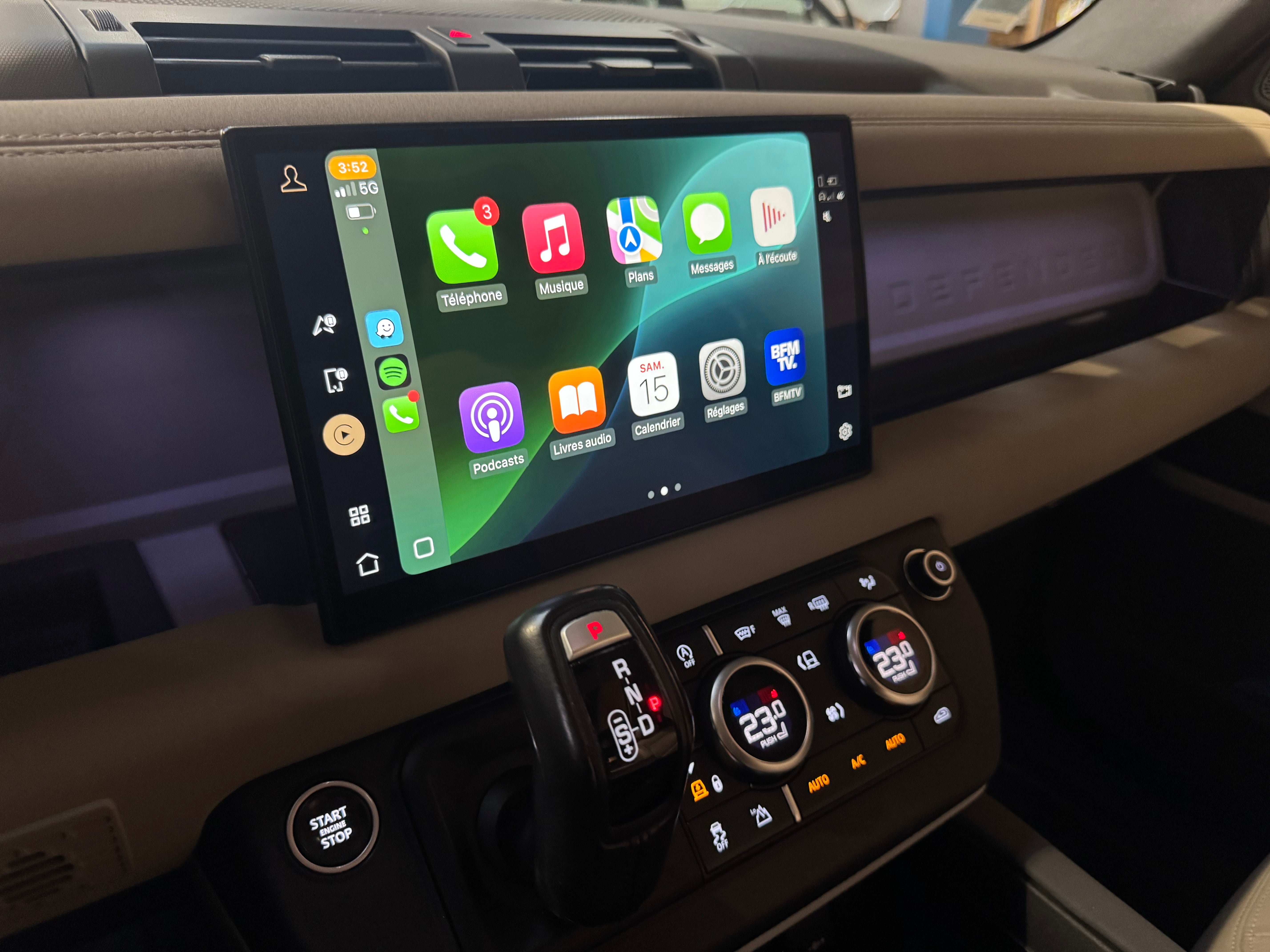 Land Rover Defender 90 D250 XS Edition