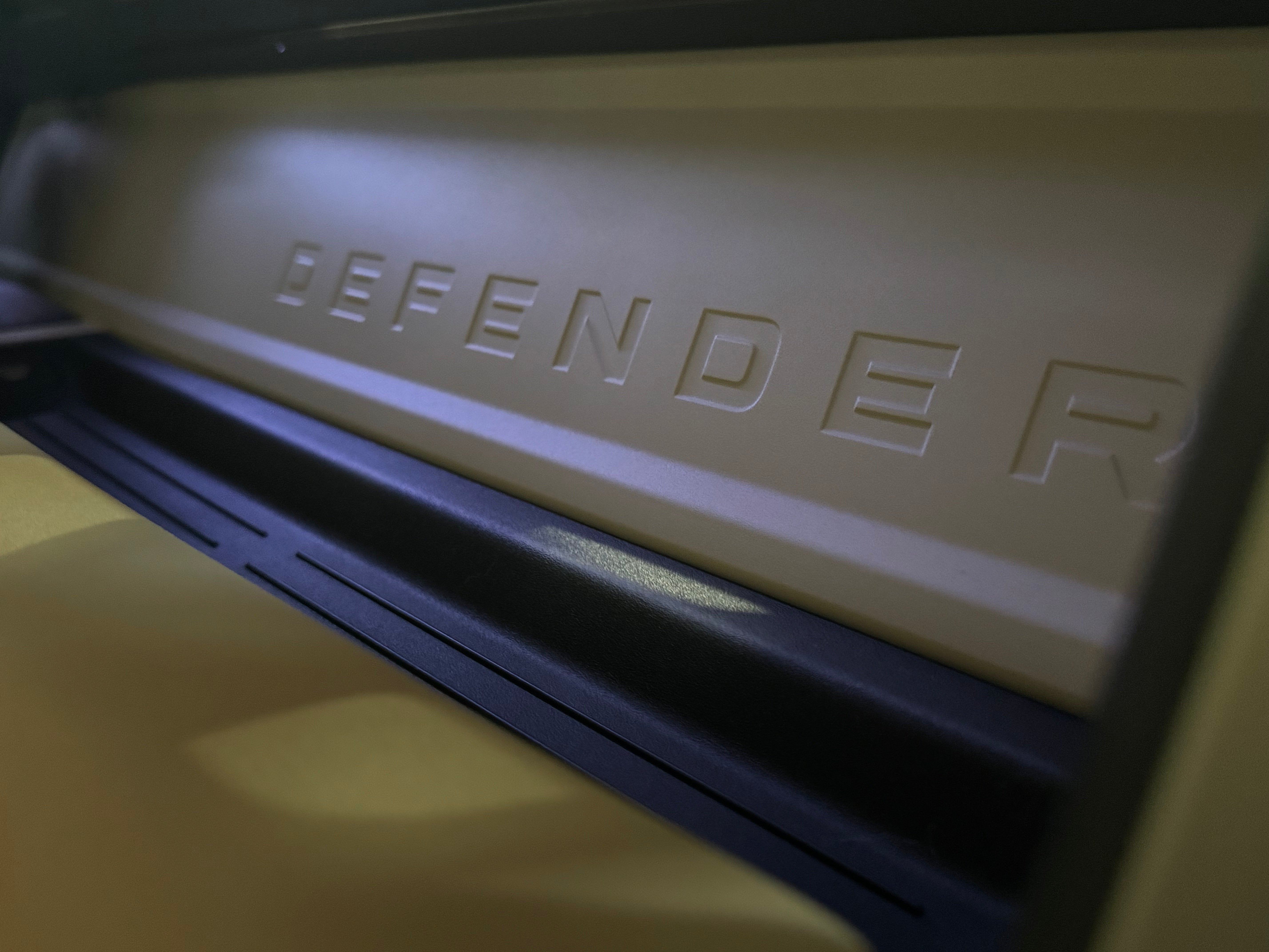 Land Rover Defender 90 D250 XS Edition