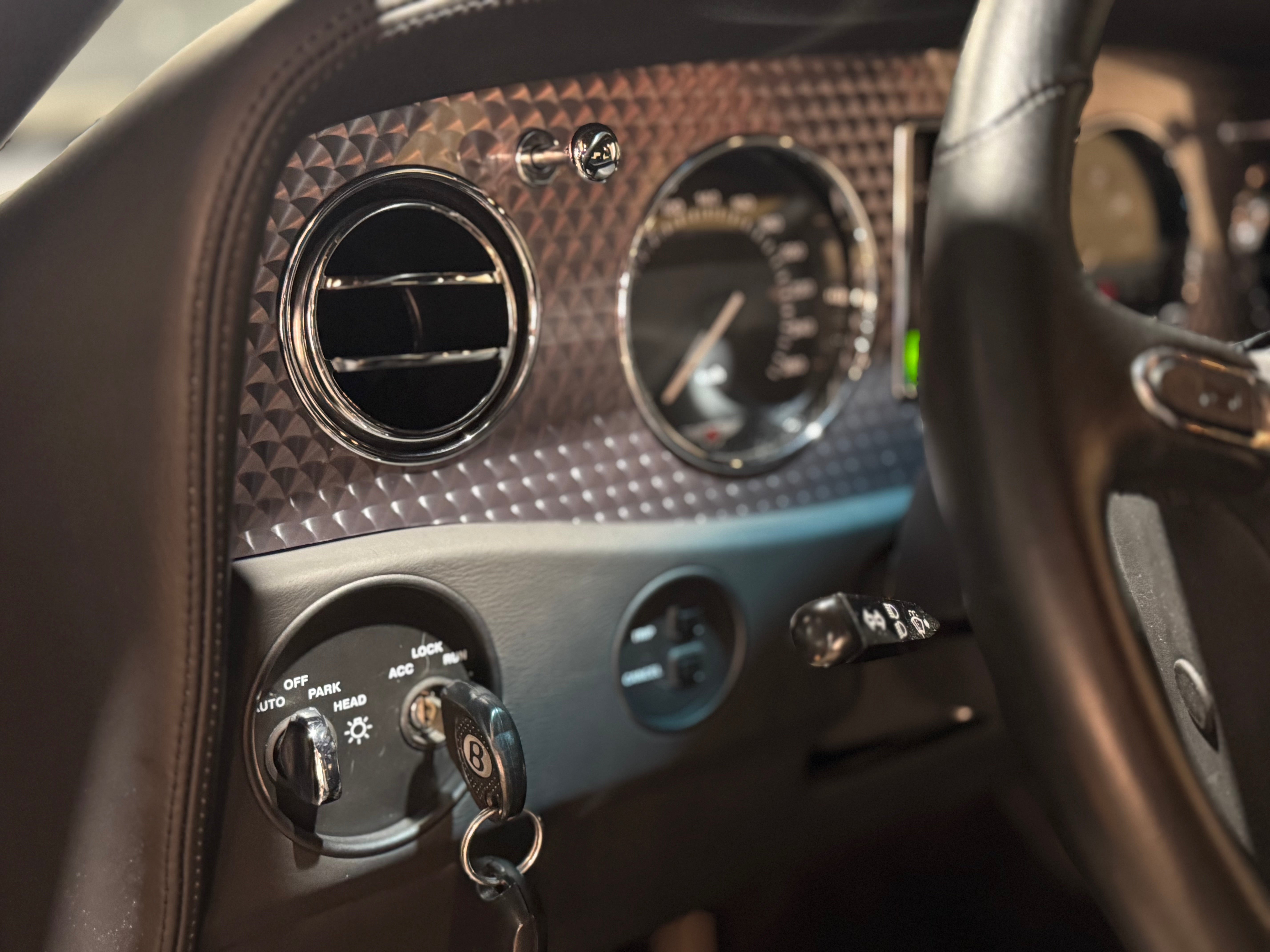 Bentley Contiental R Mulliner (Widebody)