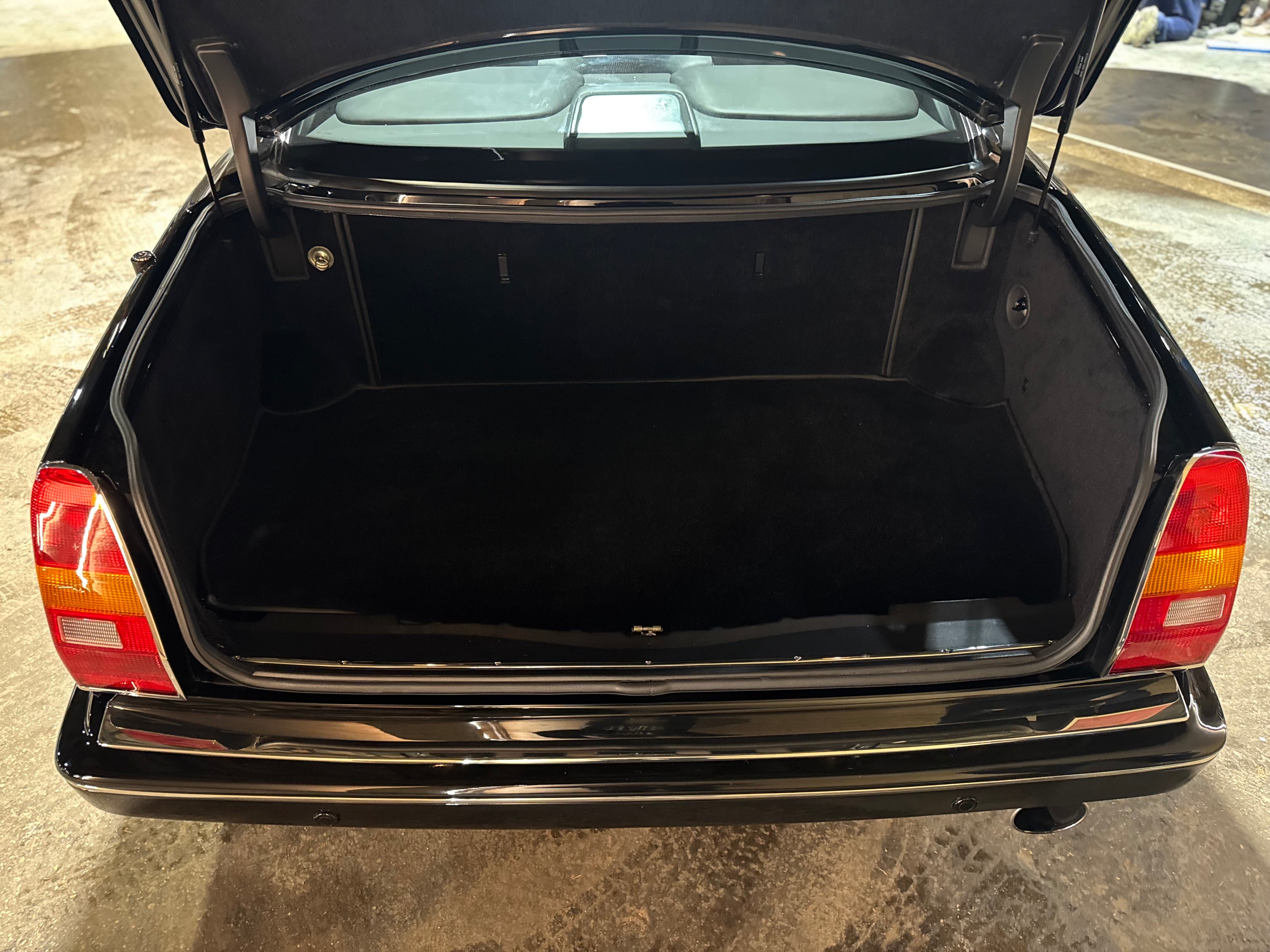 Bentley Contiental R Mulliner (Widebody)