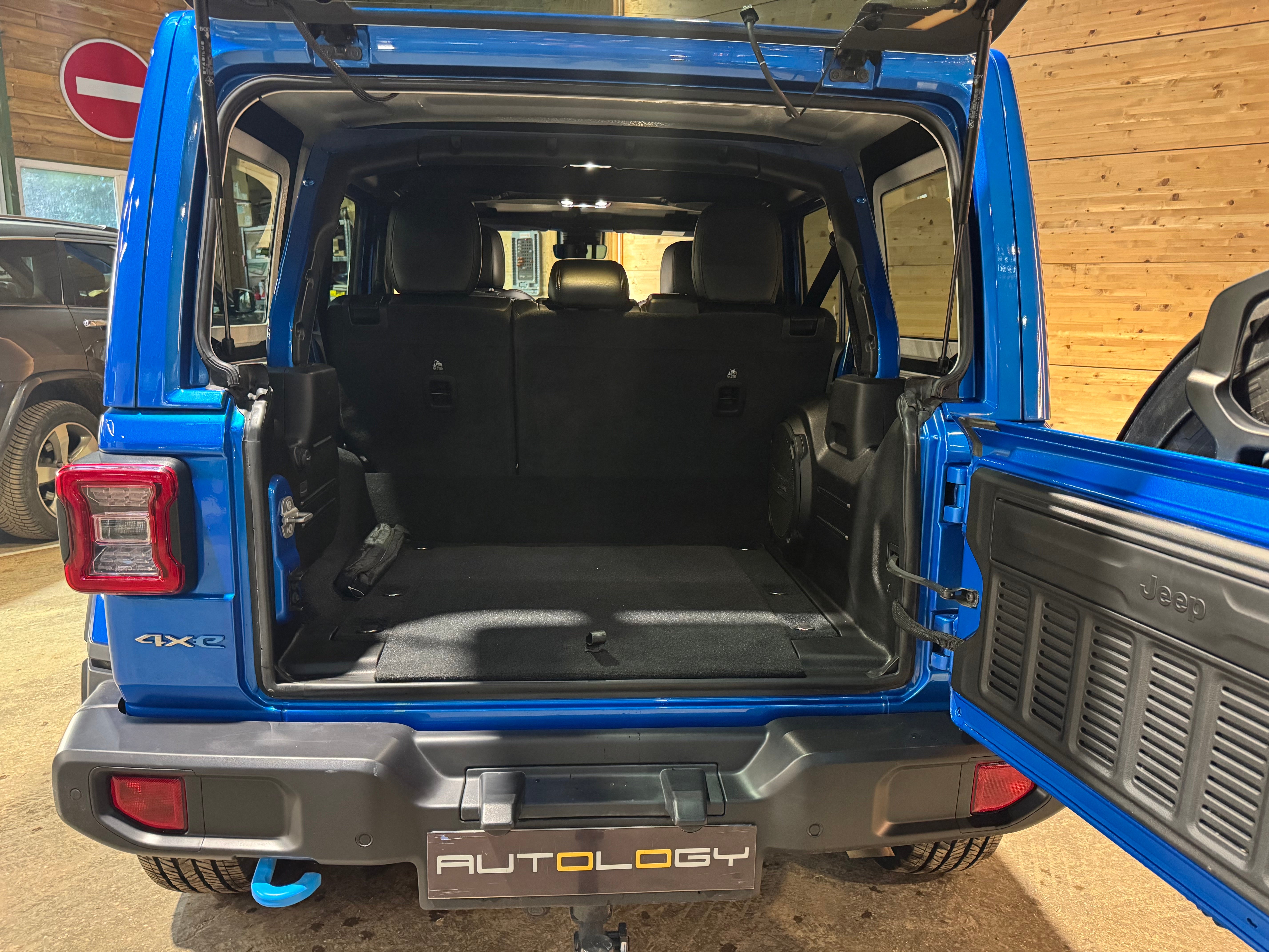 Jeep Wrangler JL Unlimited 4xe Overland