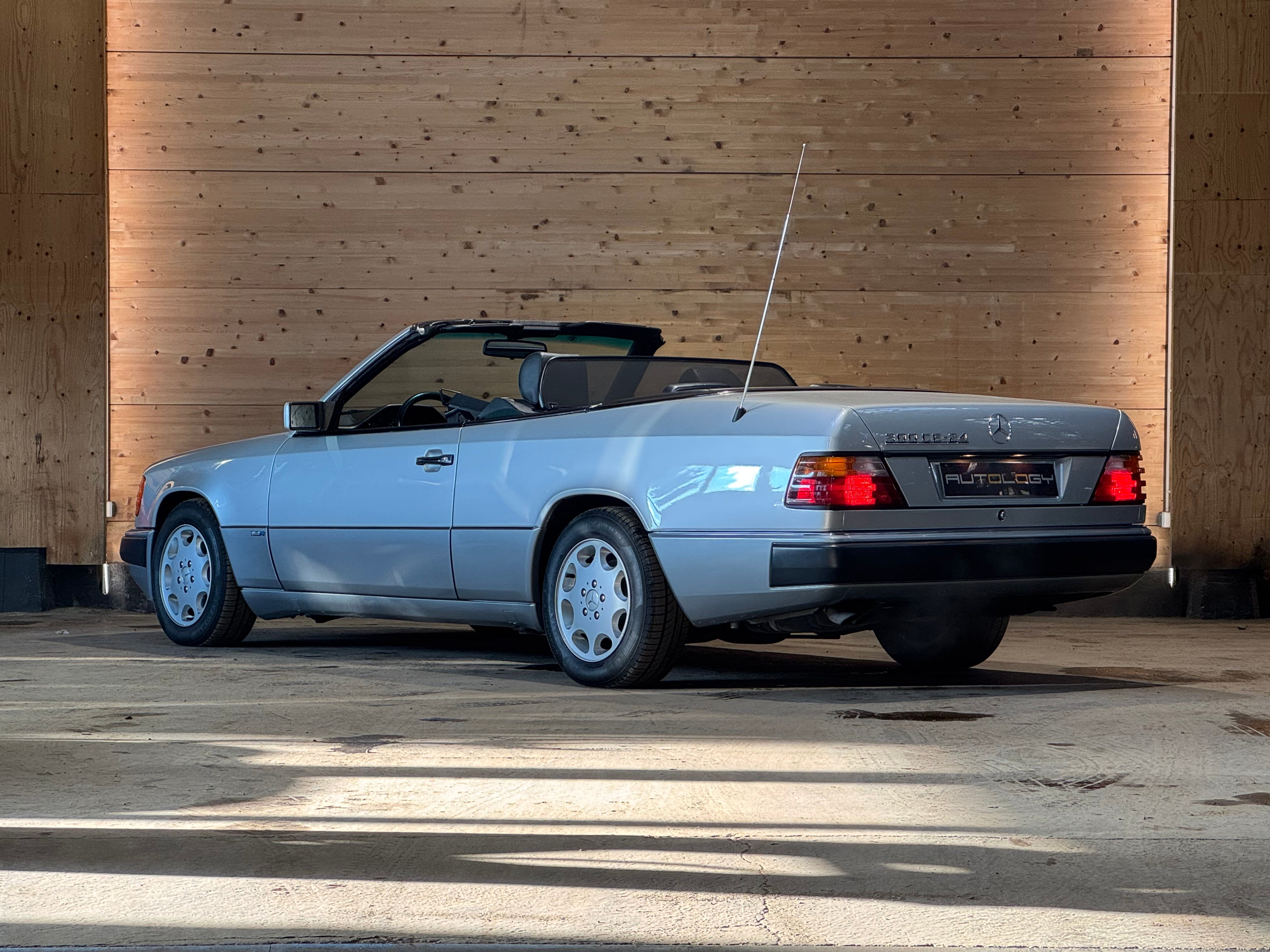 Mercedes 300 CE-24 Cabriolet BVA