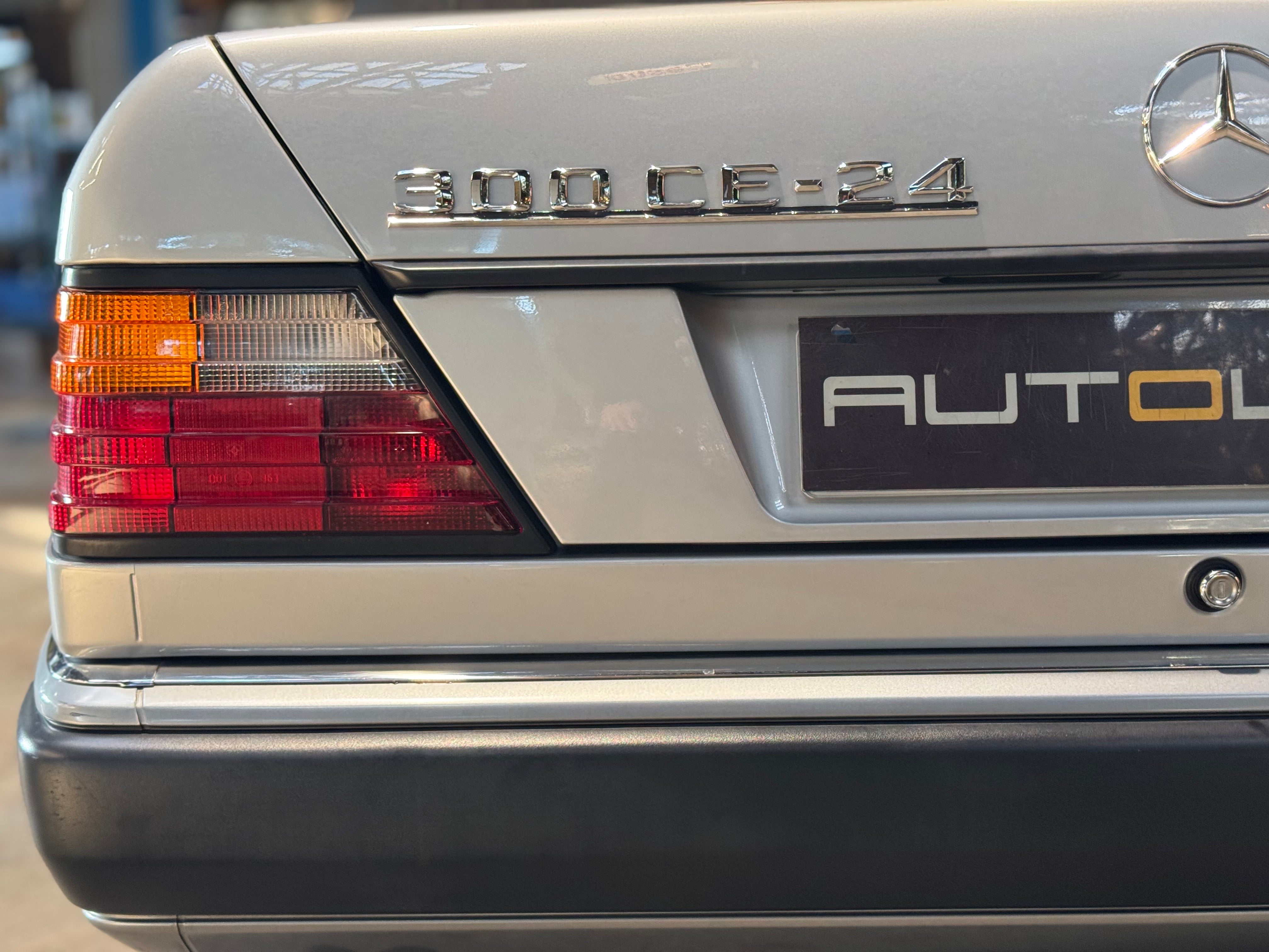 Mercedes 300 CE-24 Cabriolet BVA