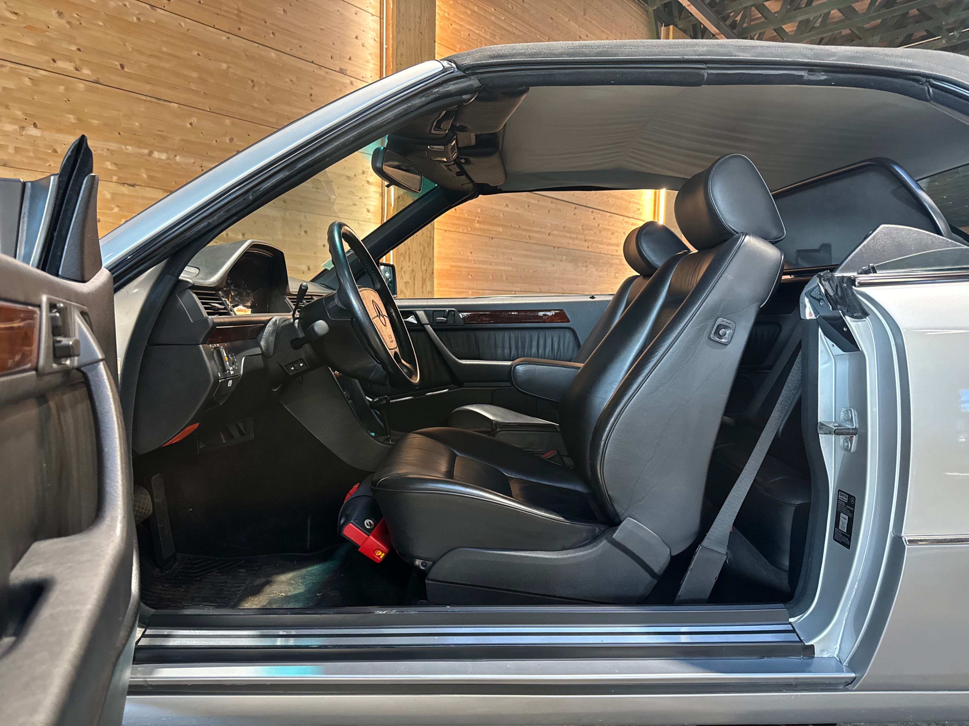 Mercedes 300 CE-24 Cabriolet BVA