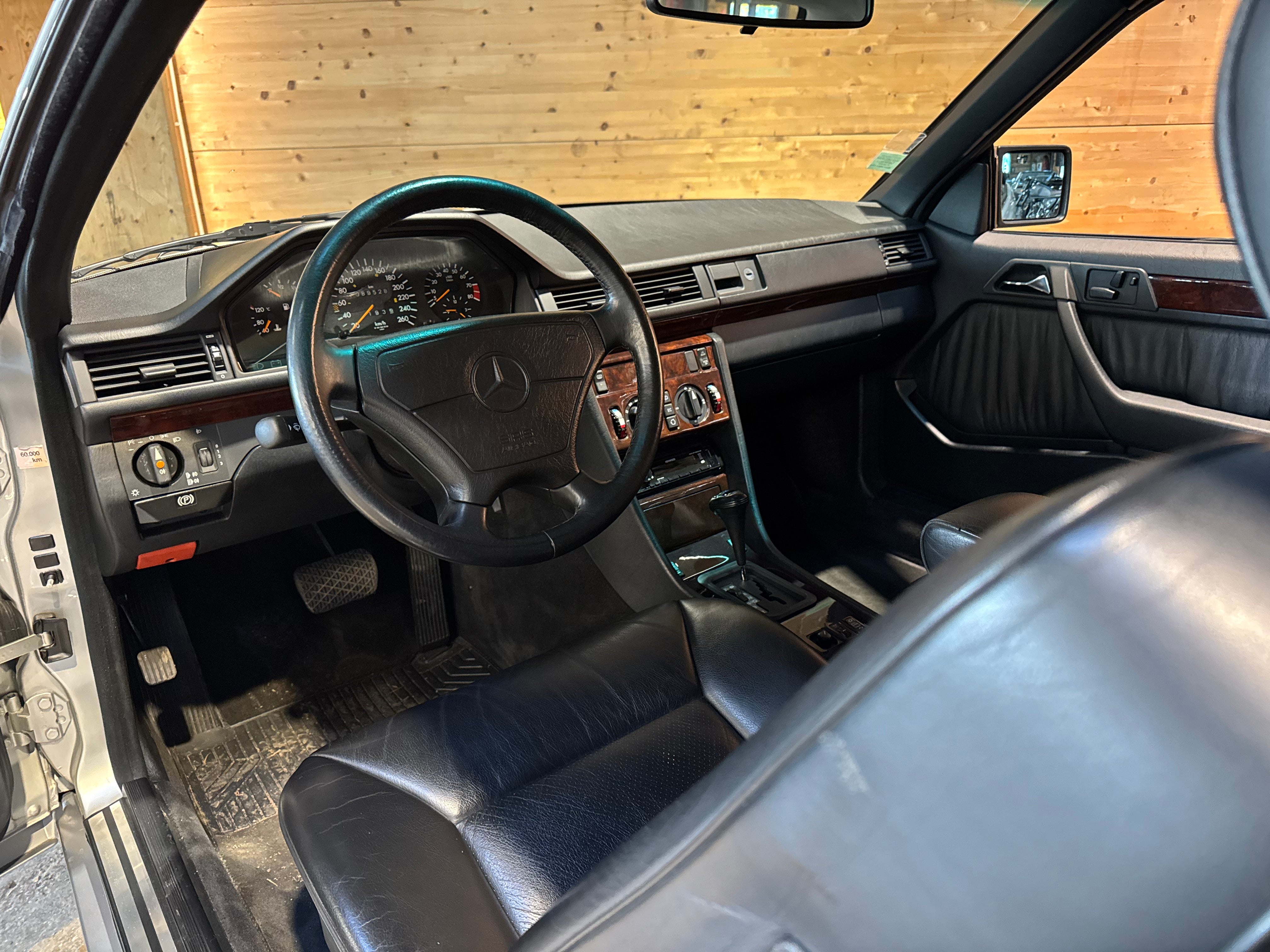 Mercedes 300 CE-24 Cabriolet BVA