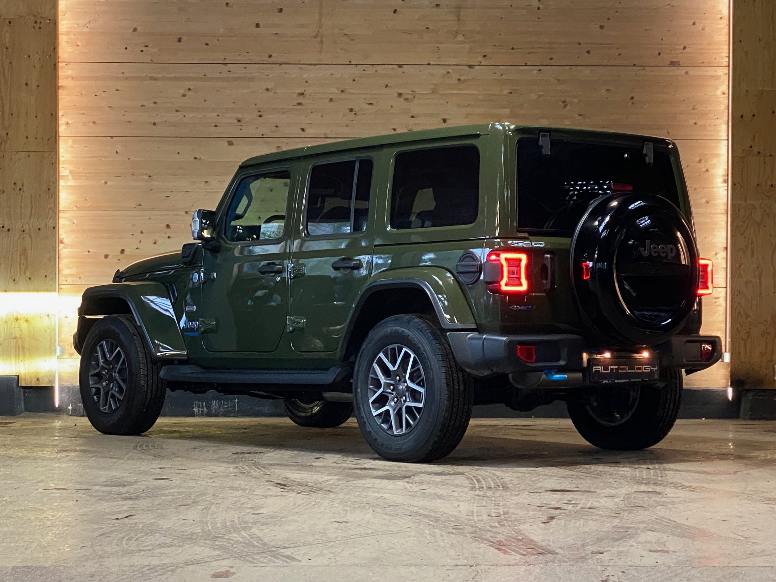 Jeep Wrangler Unlimited 4xe Overland