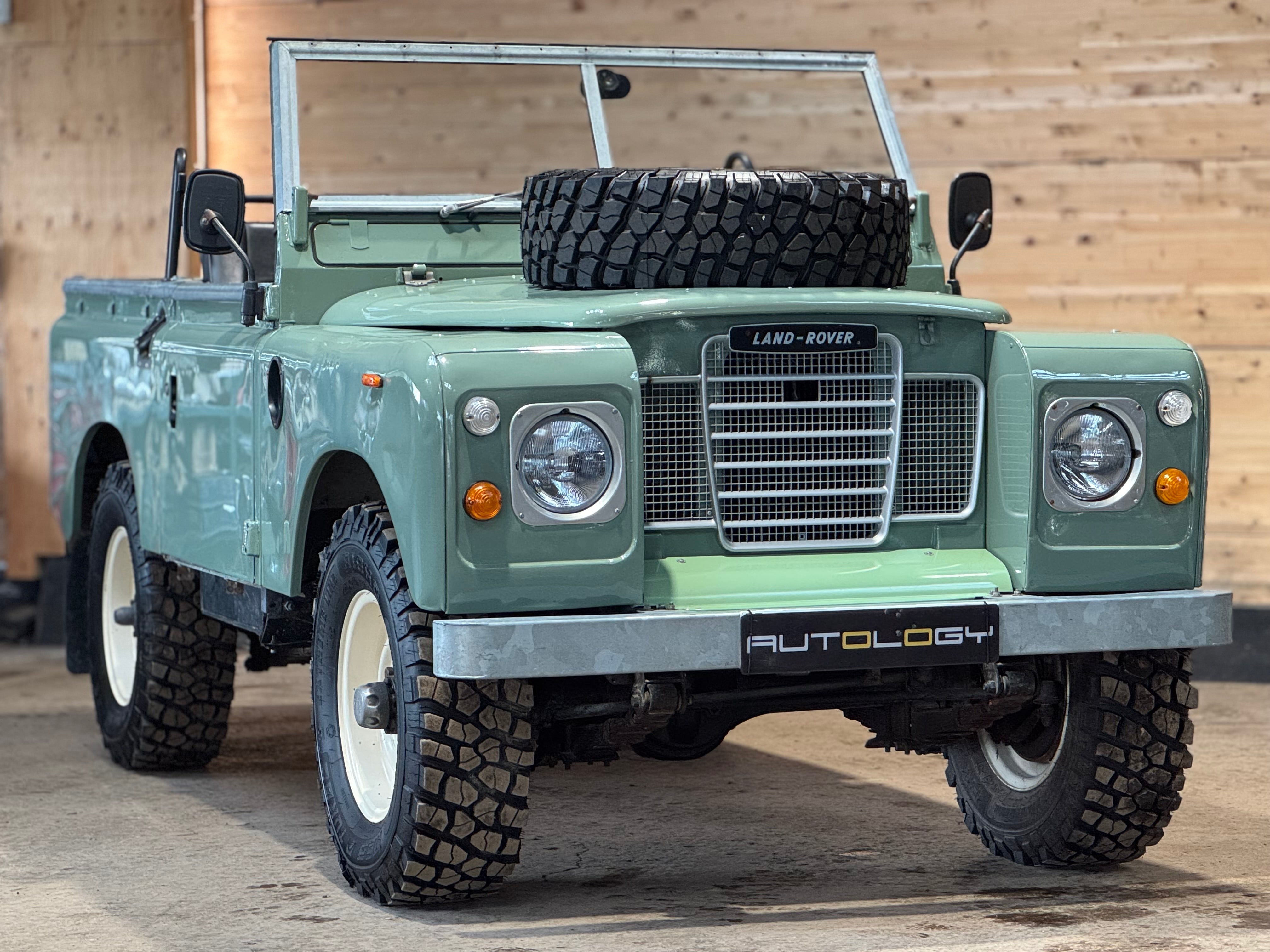 Land Rover 88 Serie III 2.2d
