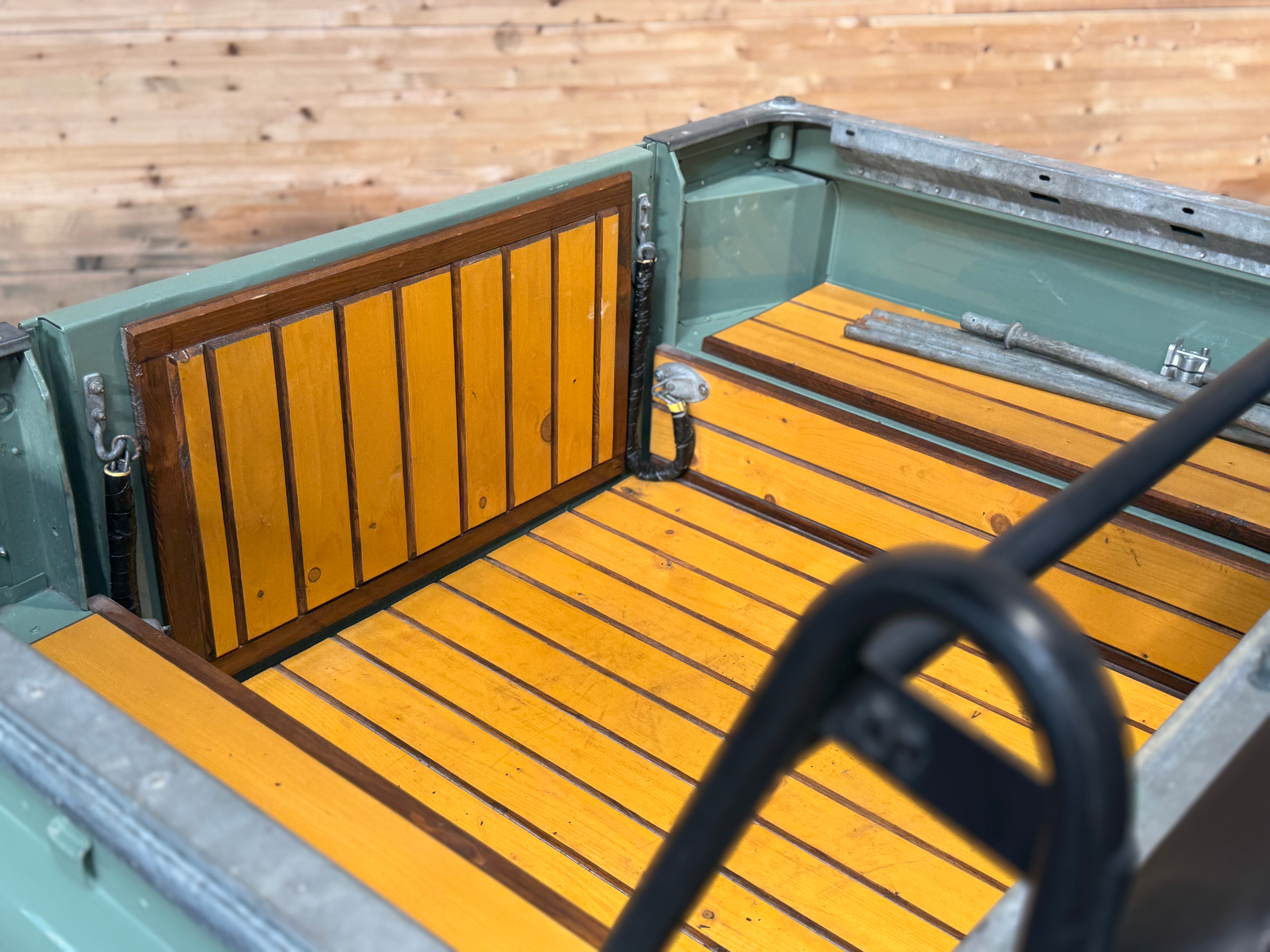 Land Rover 88 Serie III 2.2d