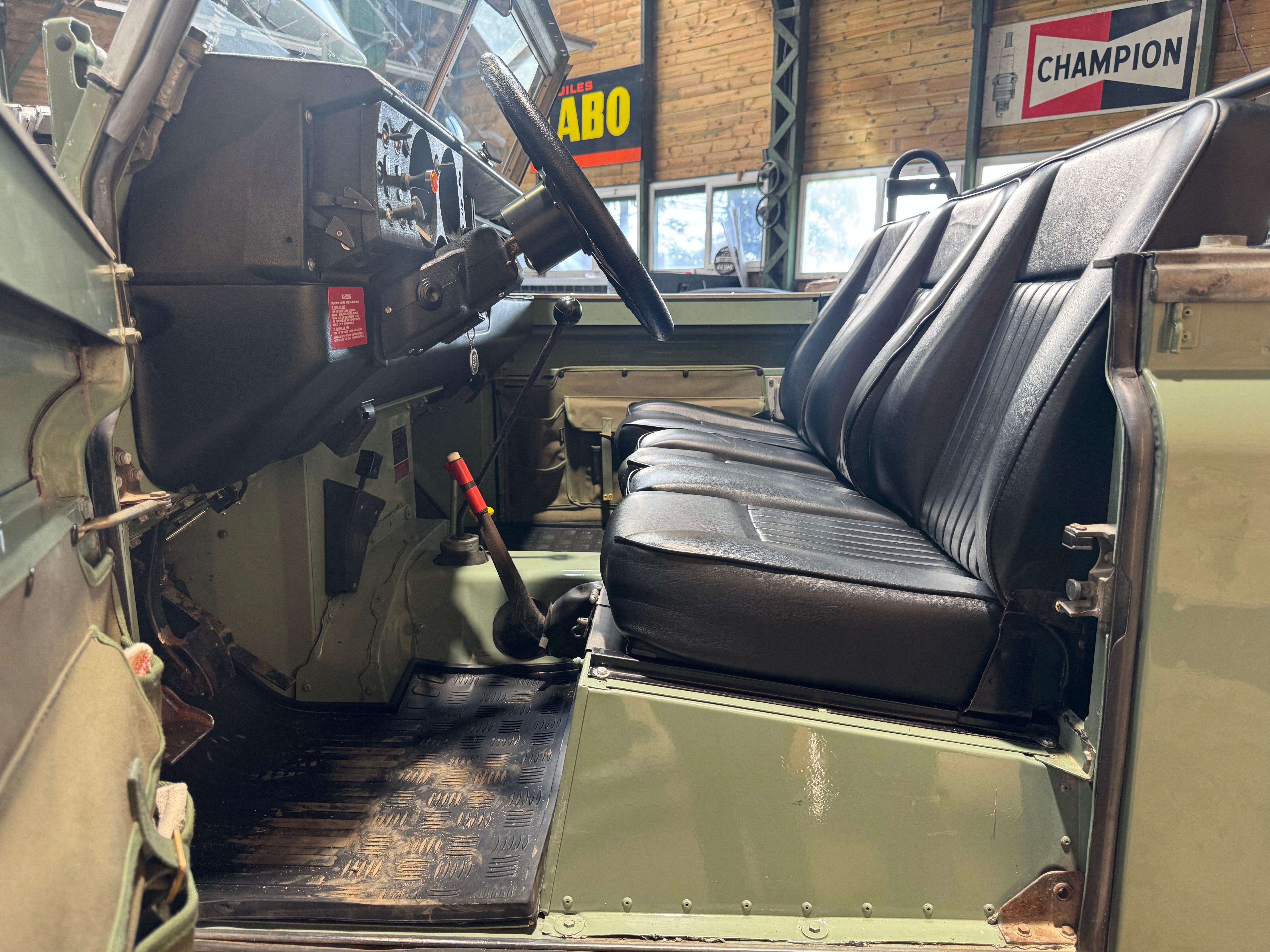 Land Rover 88 Serie III 2.2d