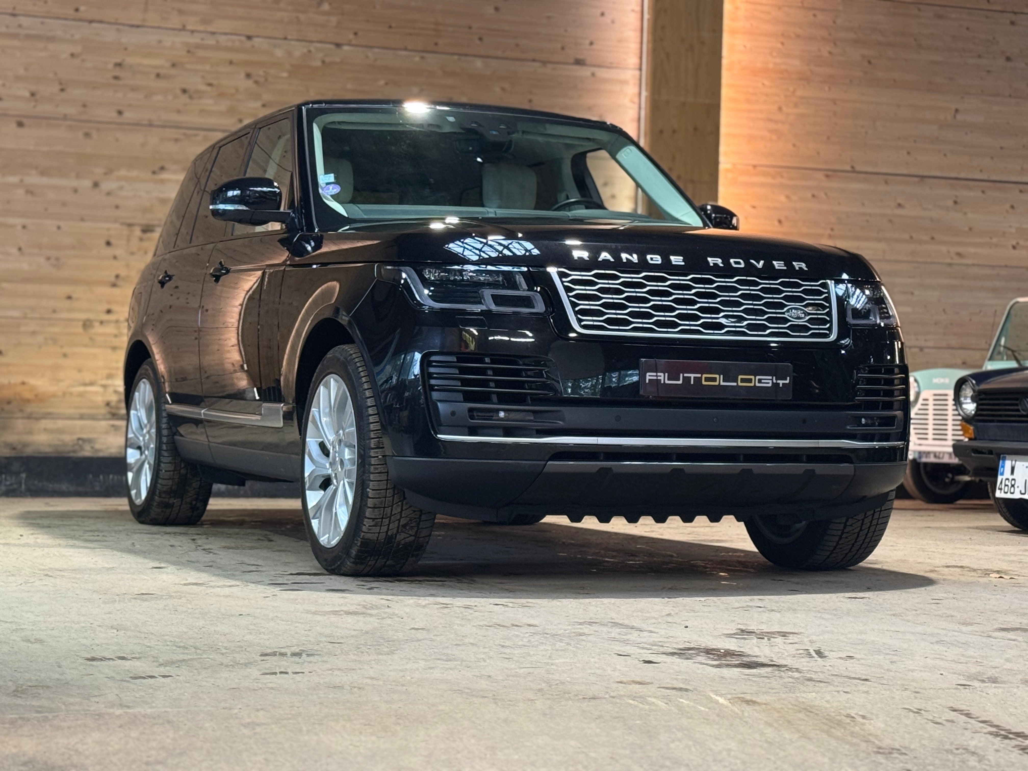 Land Rover Range Rover P400e Vogue