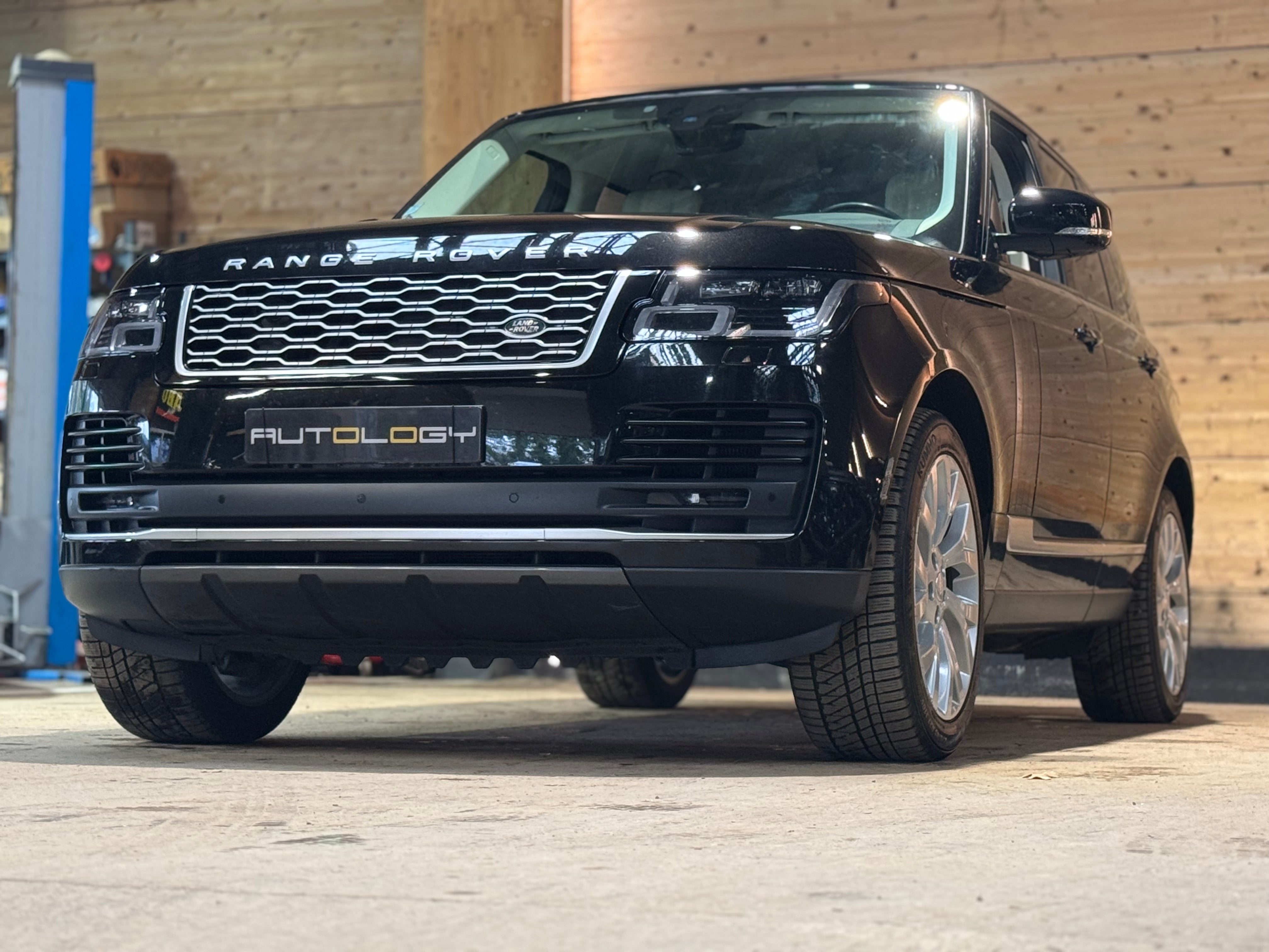 Land Rover Range Rover P400e Vogue