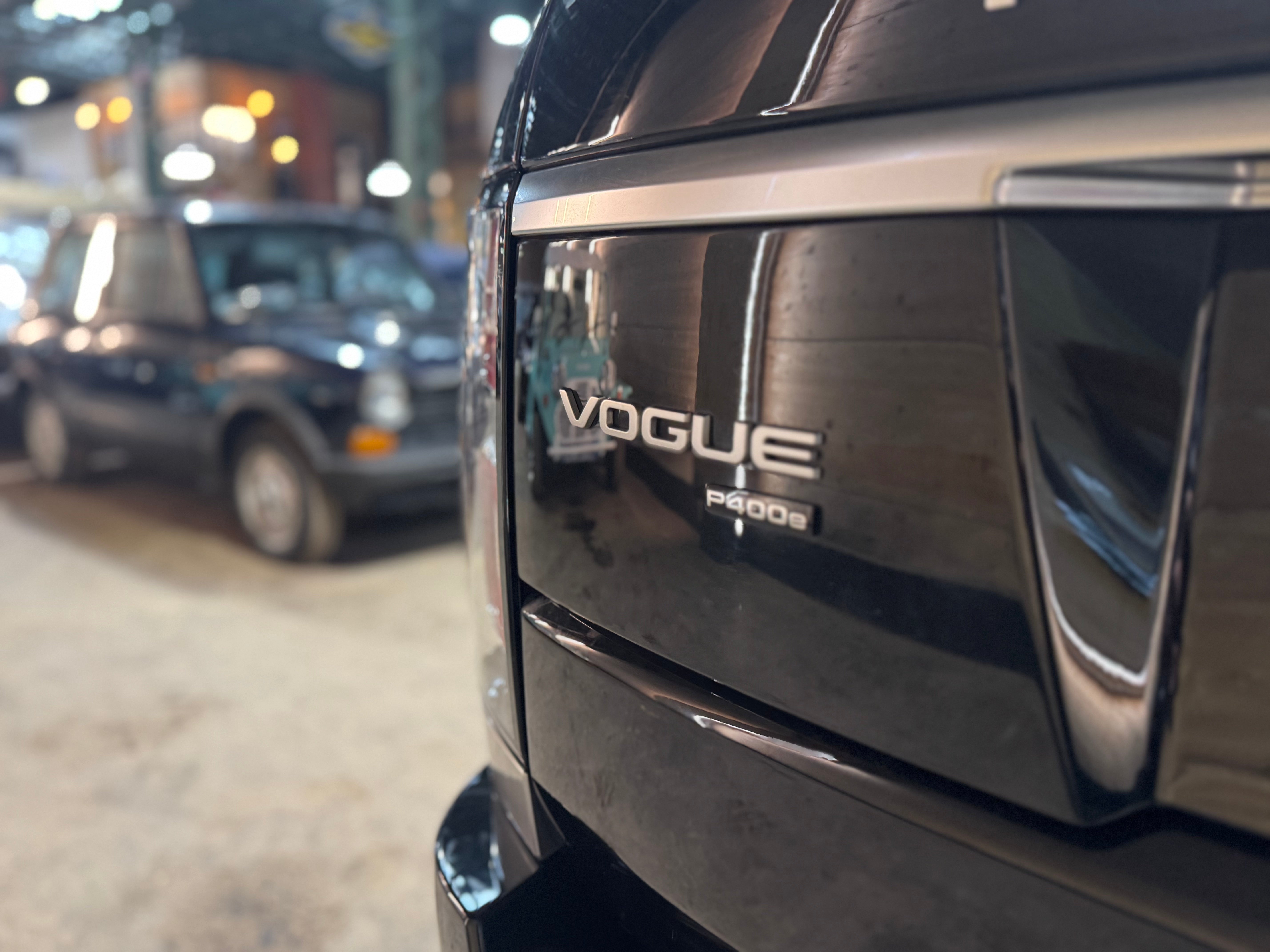 Land Rover Range Rover P400e Vogue