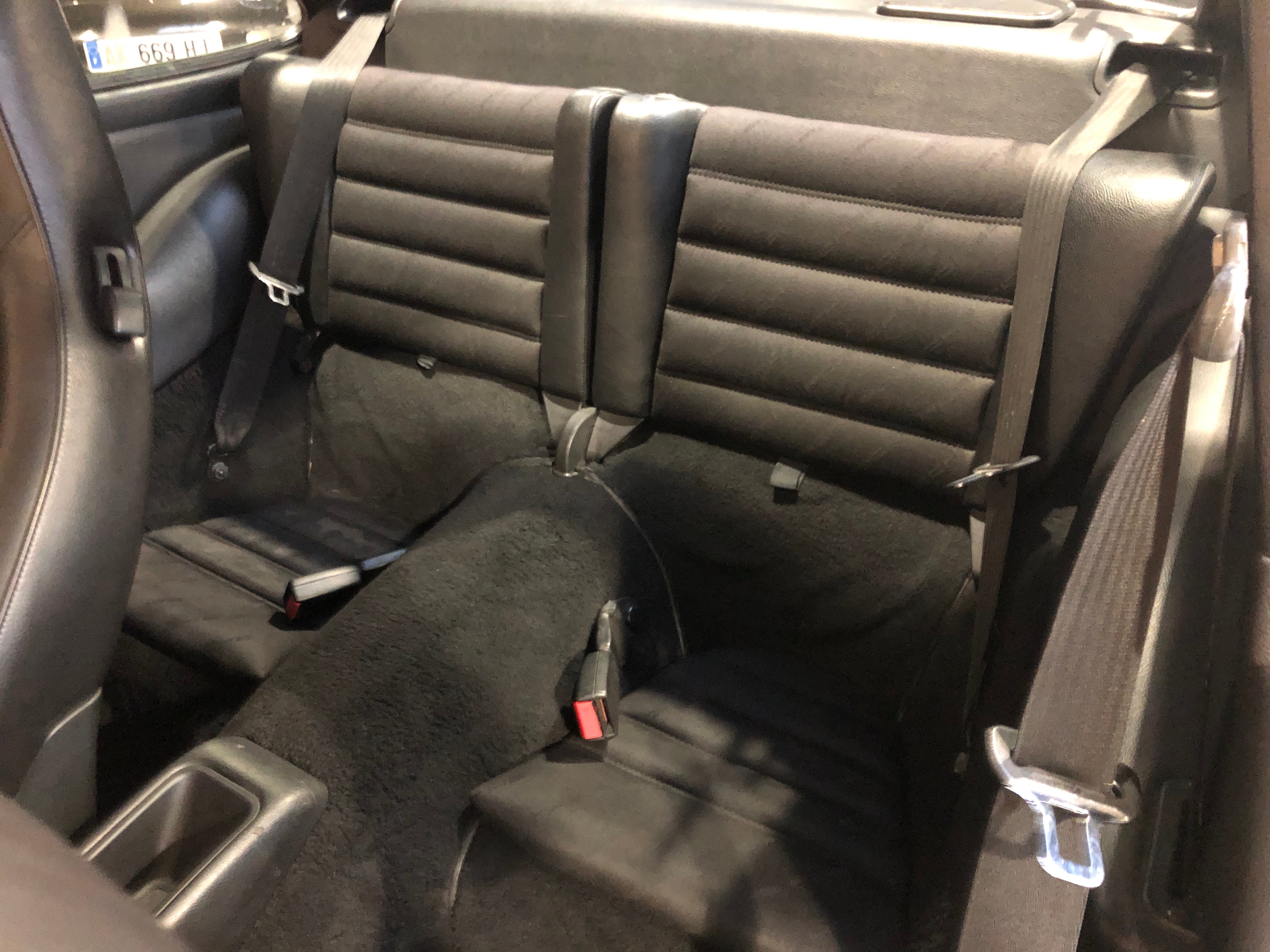 Porsche 964 Carrera 2 Tiptronic