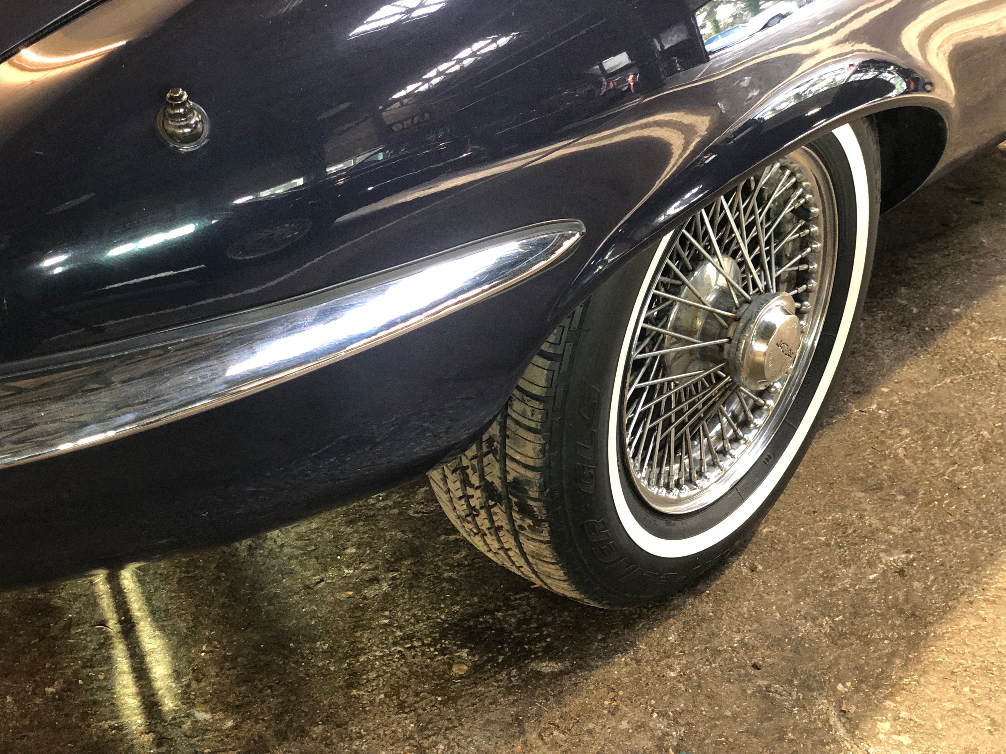 Jaguar Type E V12 Roadster BVA