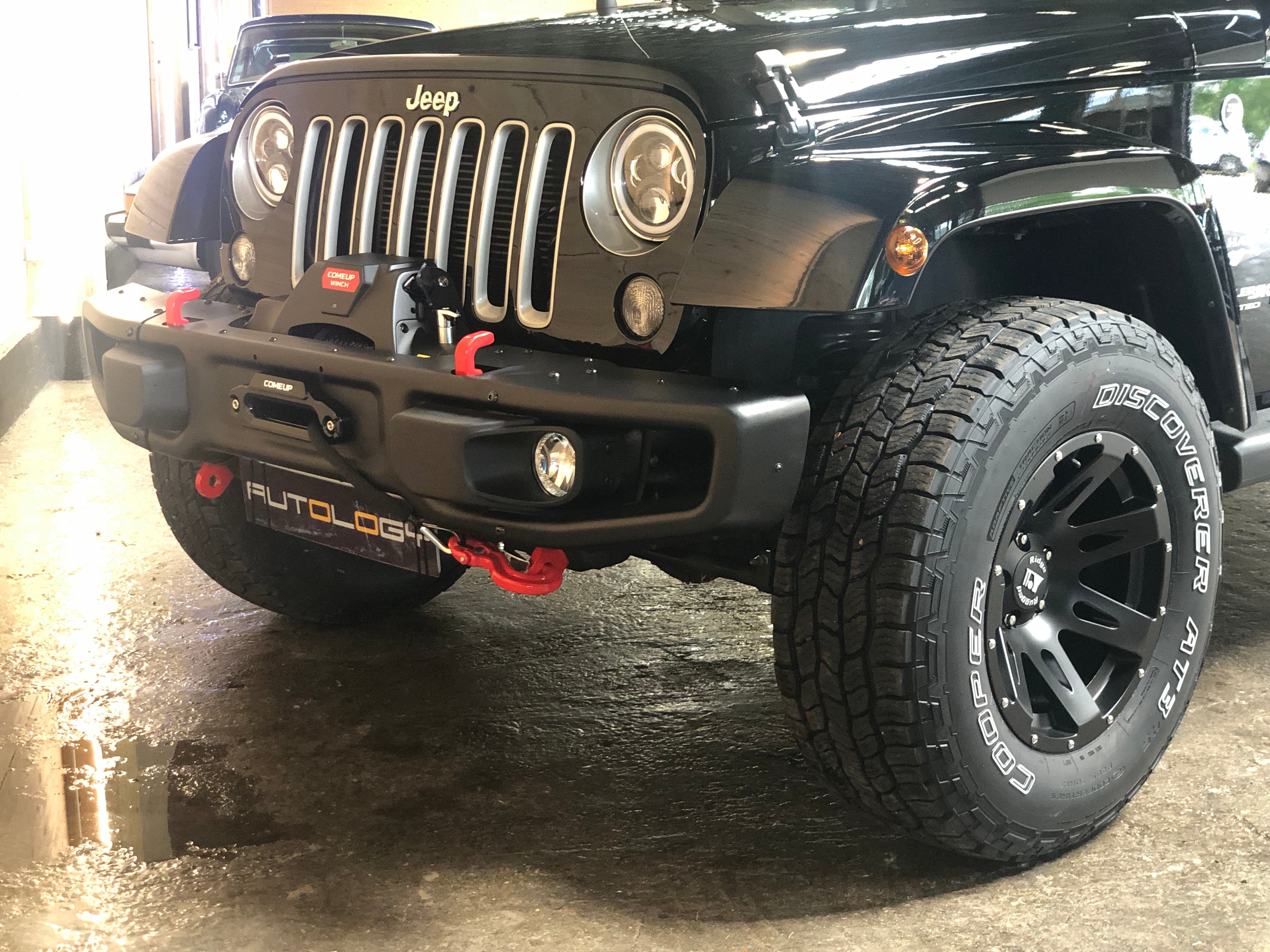 Jeep Wrangler Unlimited V6 3.6 Sahara BVA