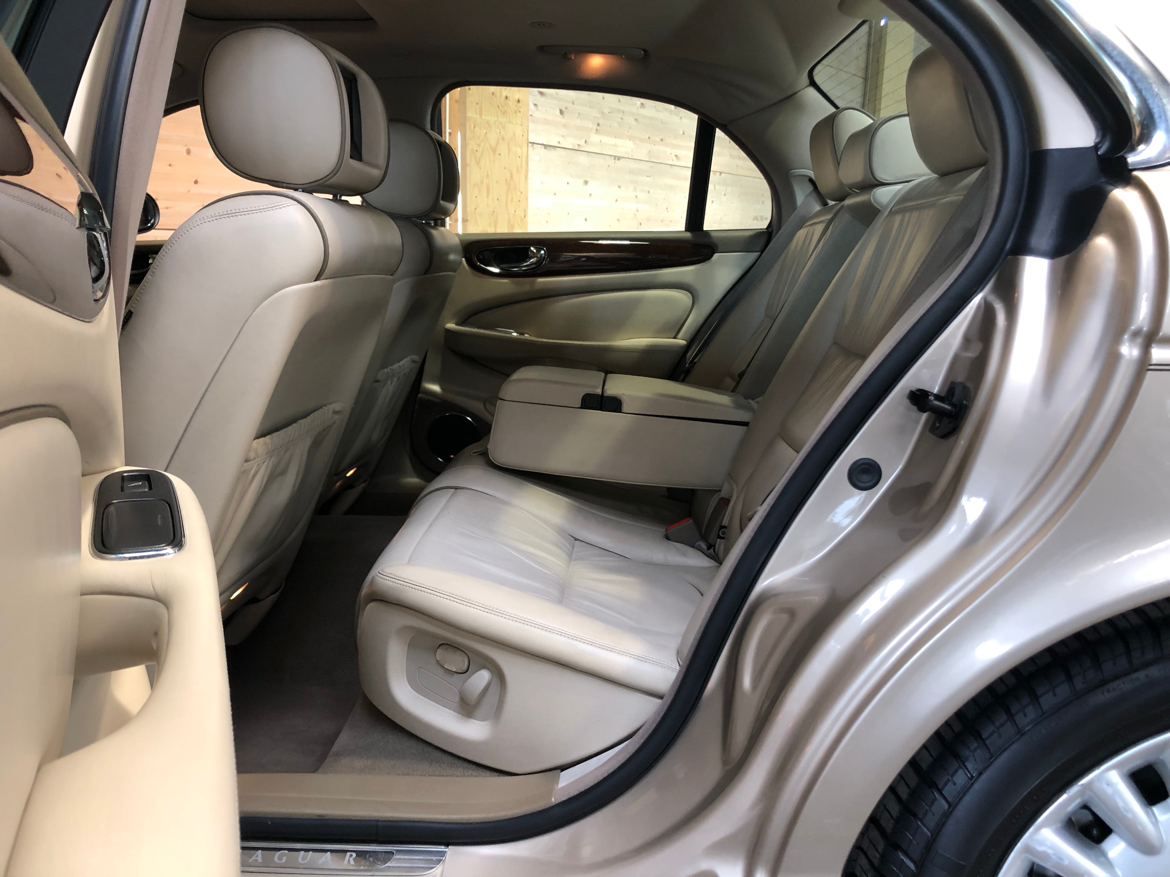 Jaguar XJ Super V8