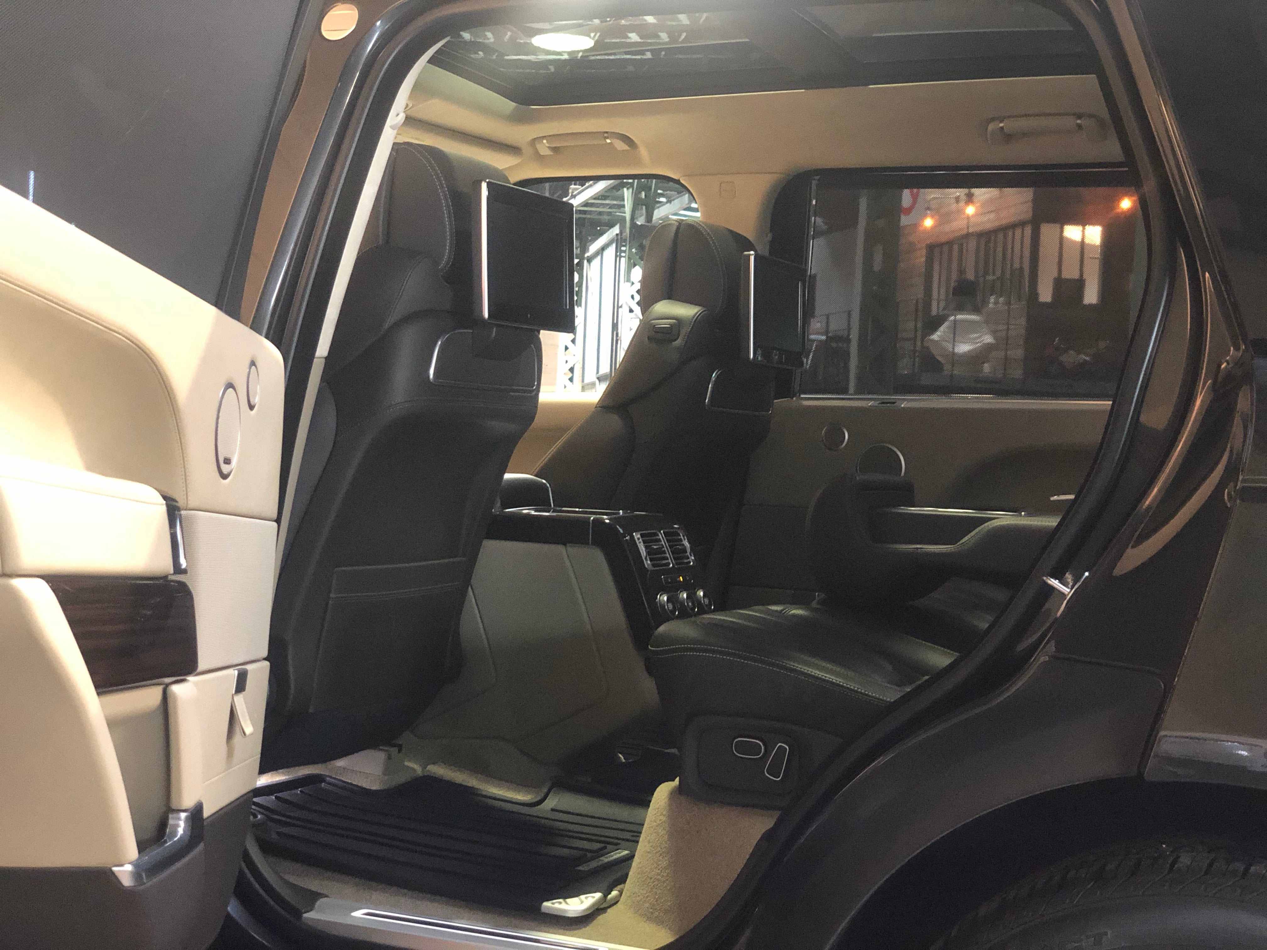 Land Rover Range Rover 4.4 SdV8 Autobiography LWB