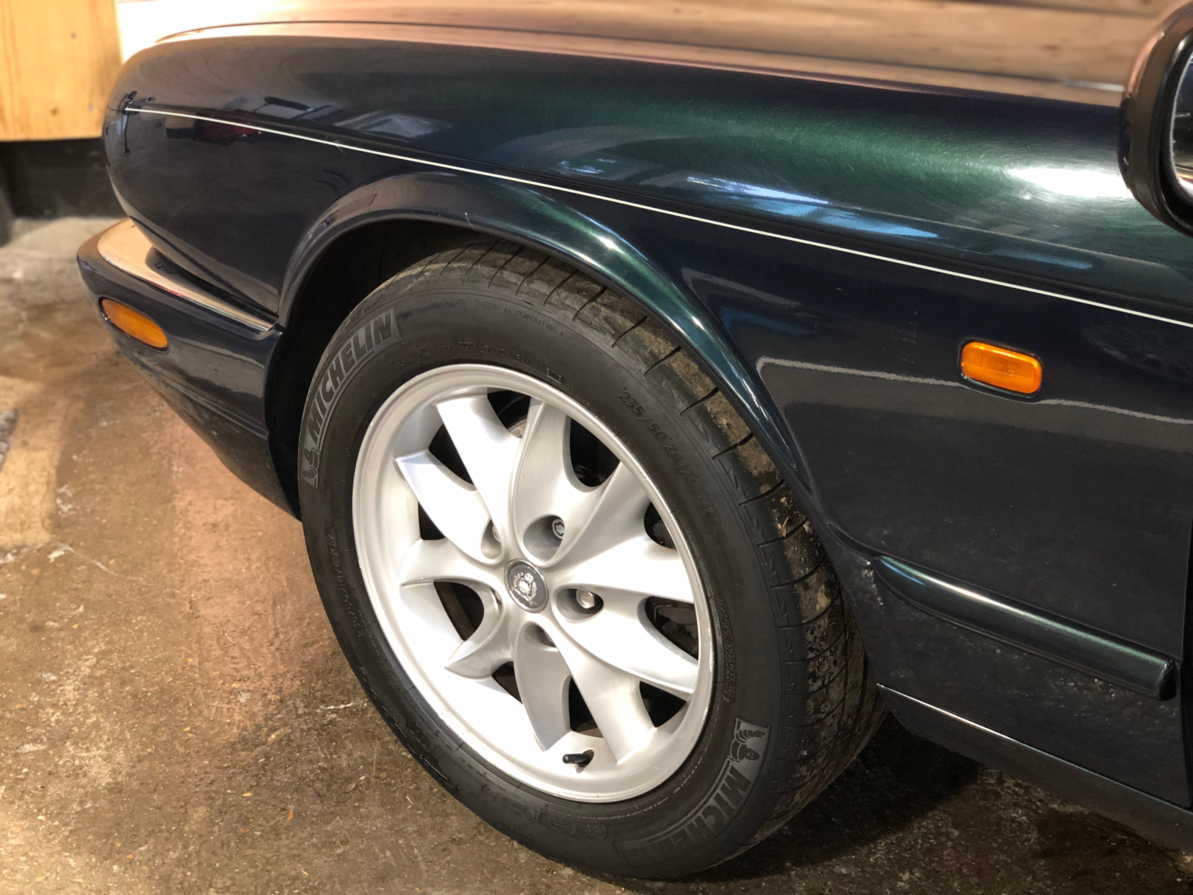 Jaguar XJ8 3.2
