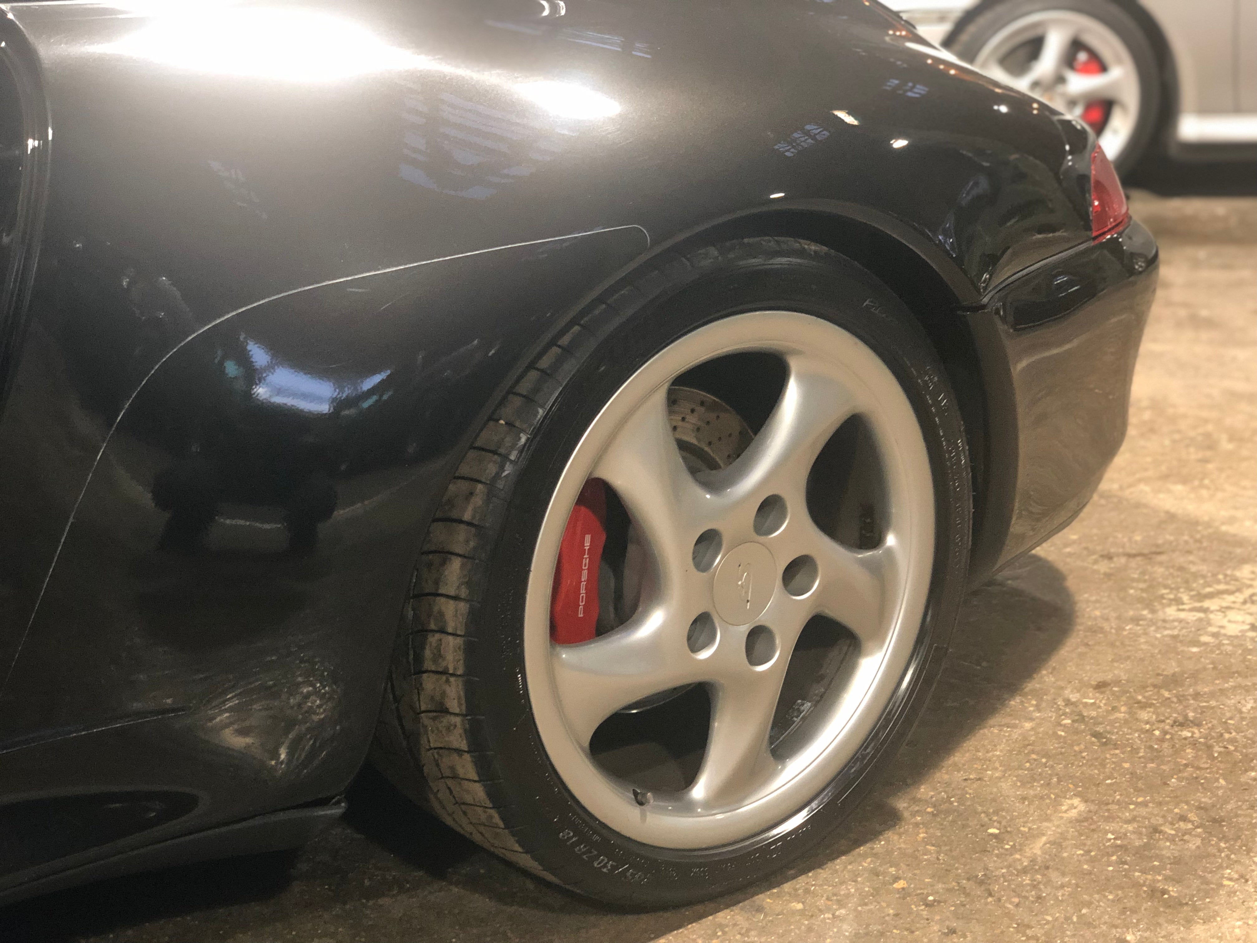 Porsche 993 Carrera 4S