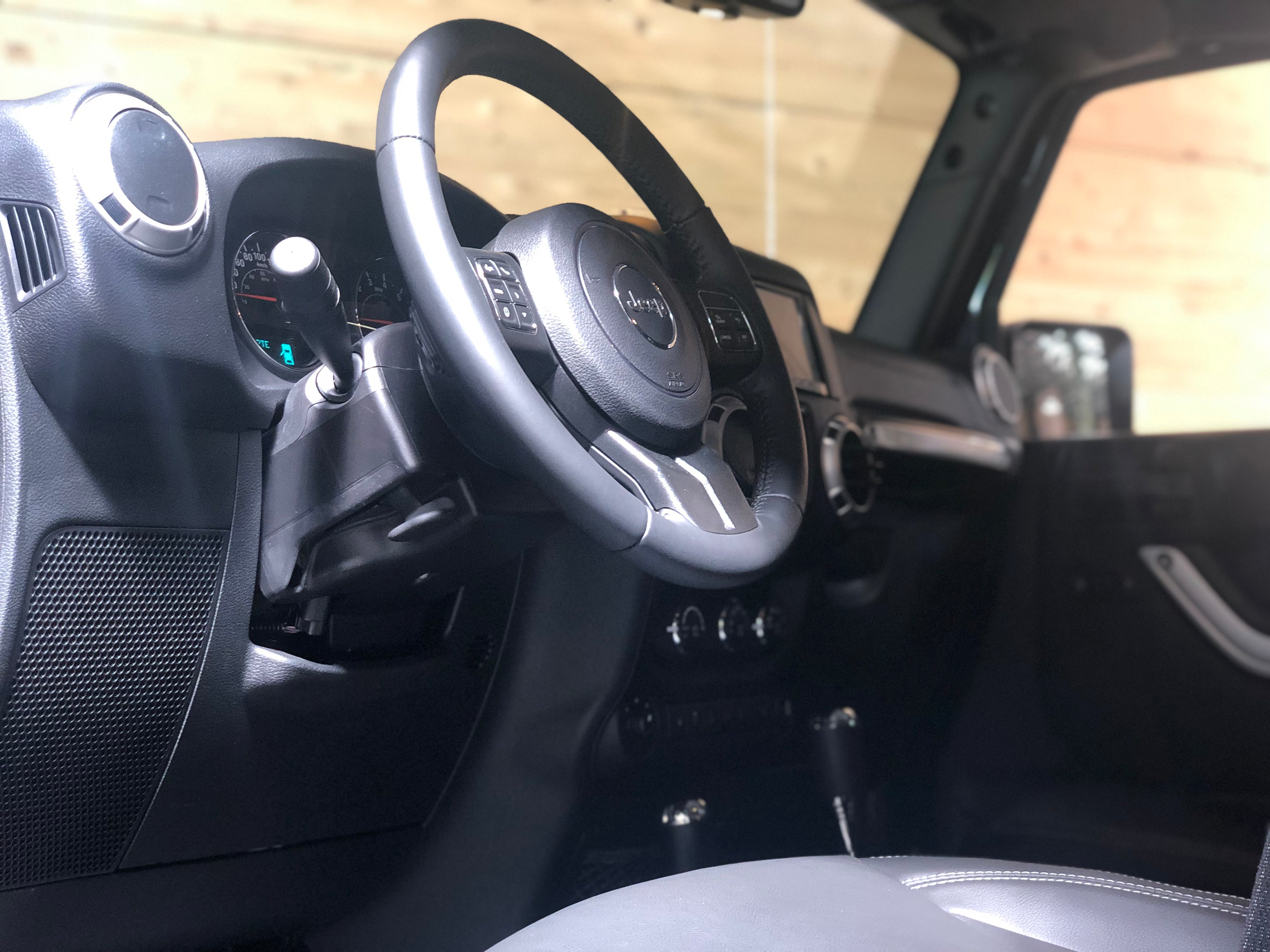 Jeep Wrangler Unlimited V6 3.6 Sahara BVA