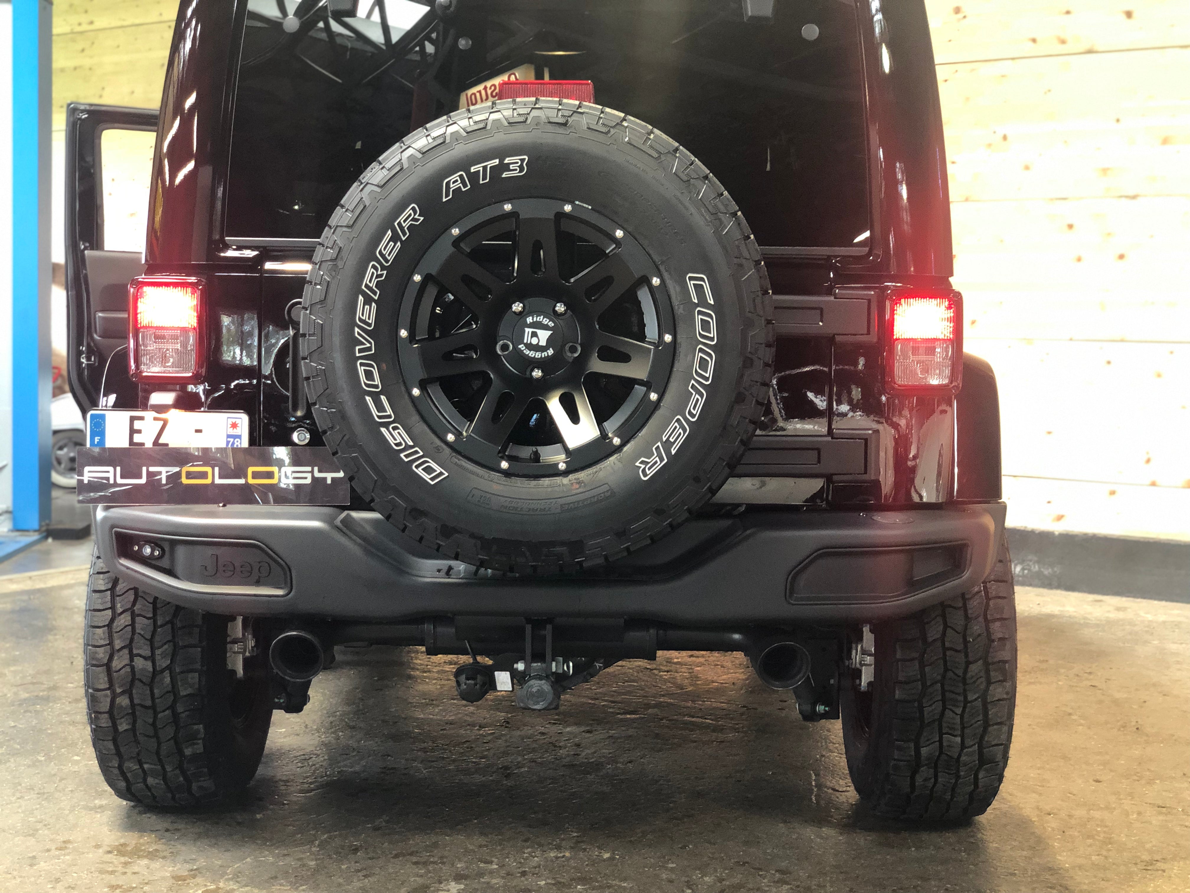 Jeep Wrangler Unlimited V6 3.6 Sahara BVA