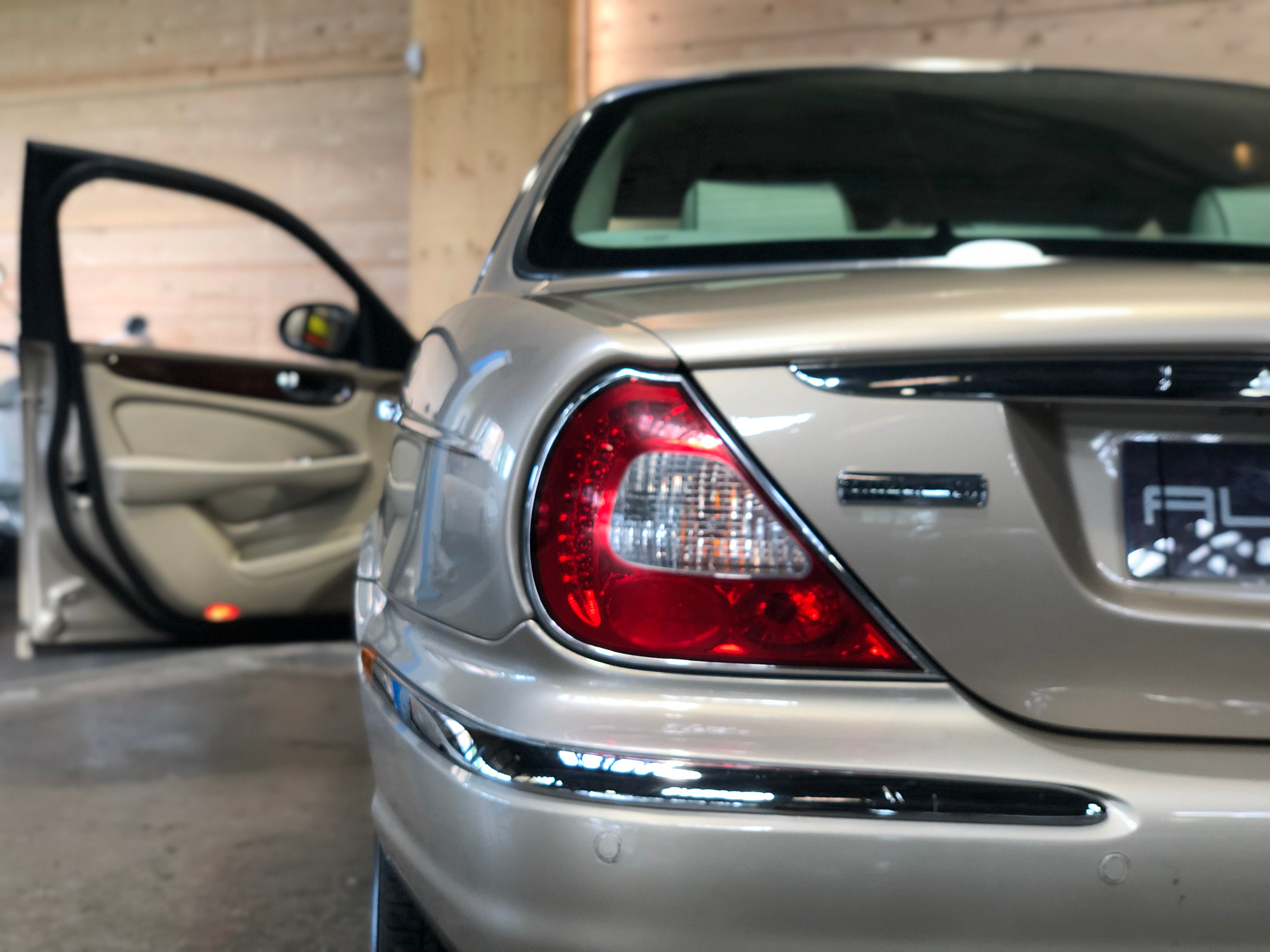 Jaguar XJ Super V8