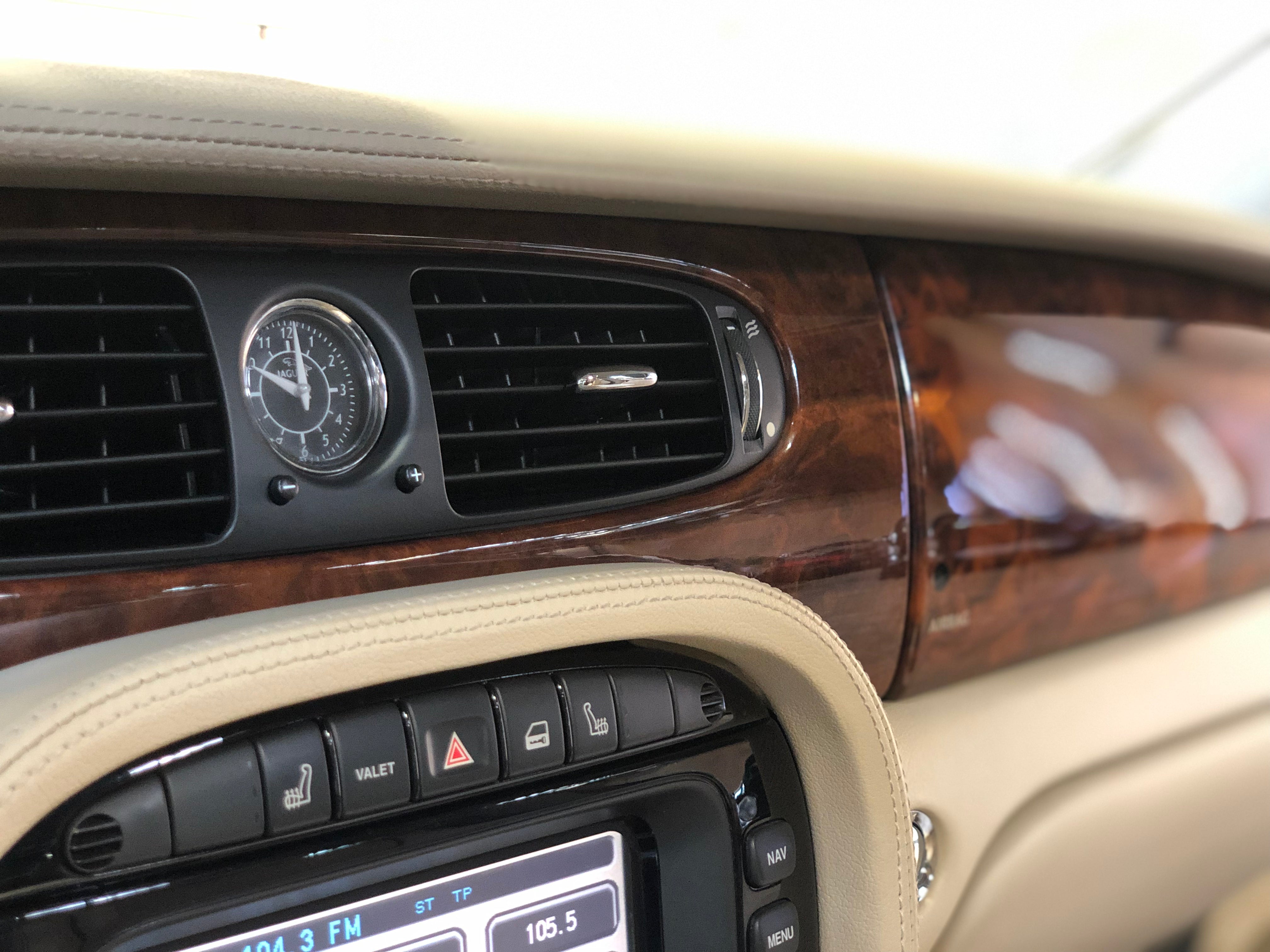 Jaguar XJ Super V8