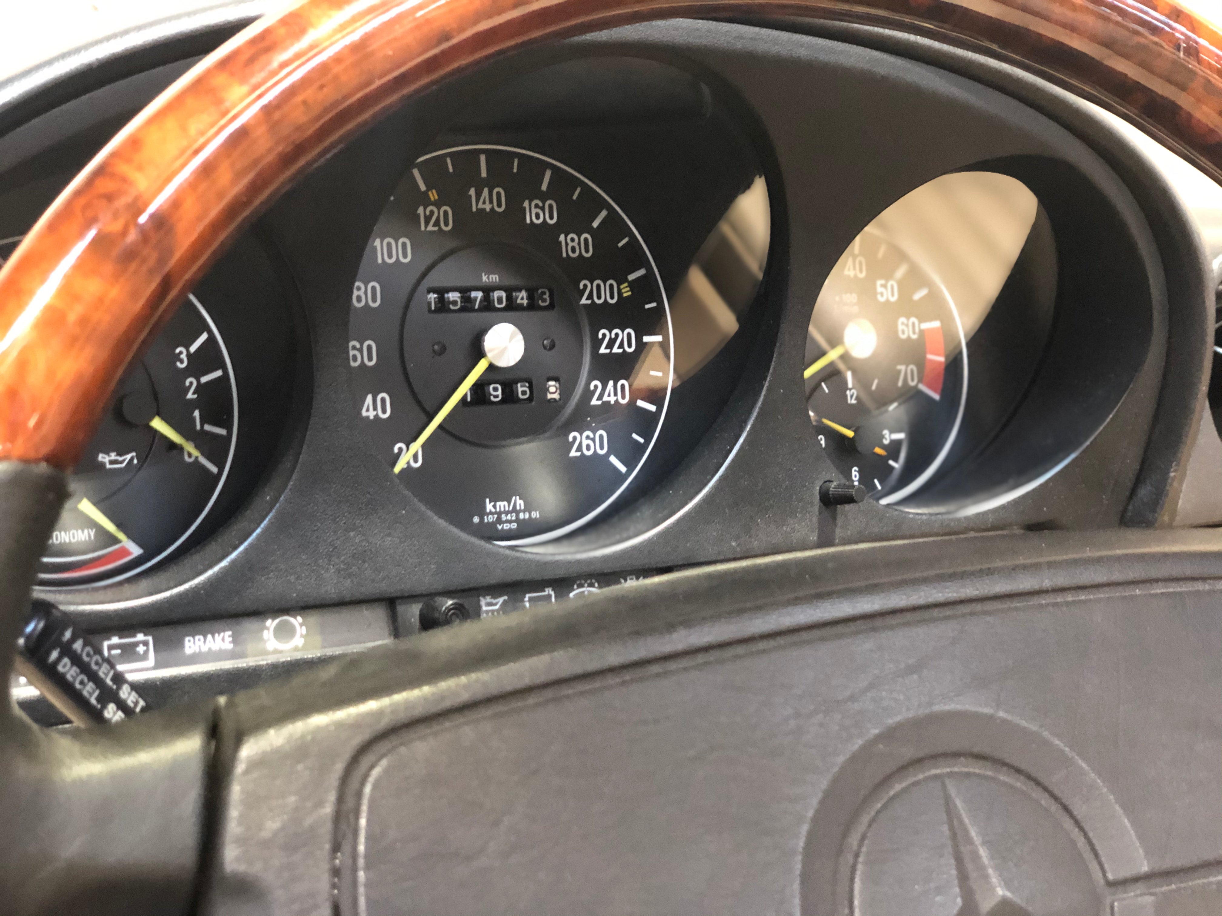 Mercedes 560 SL BVA