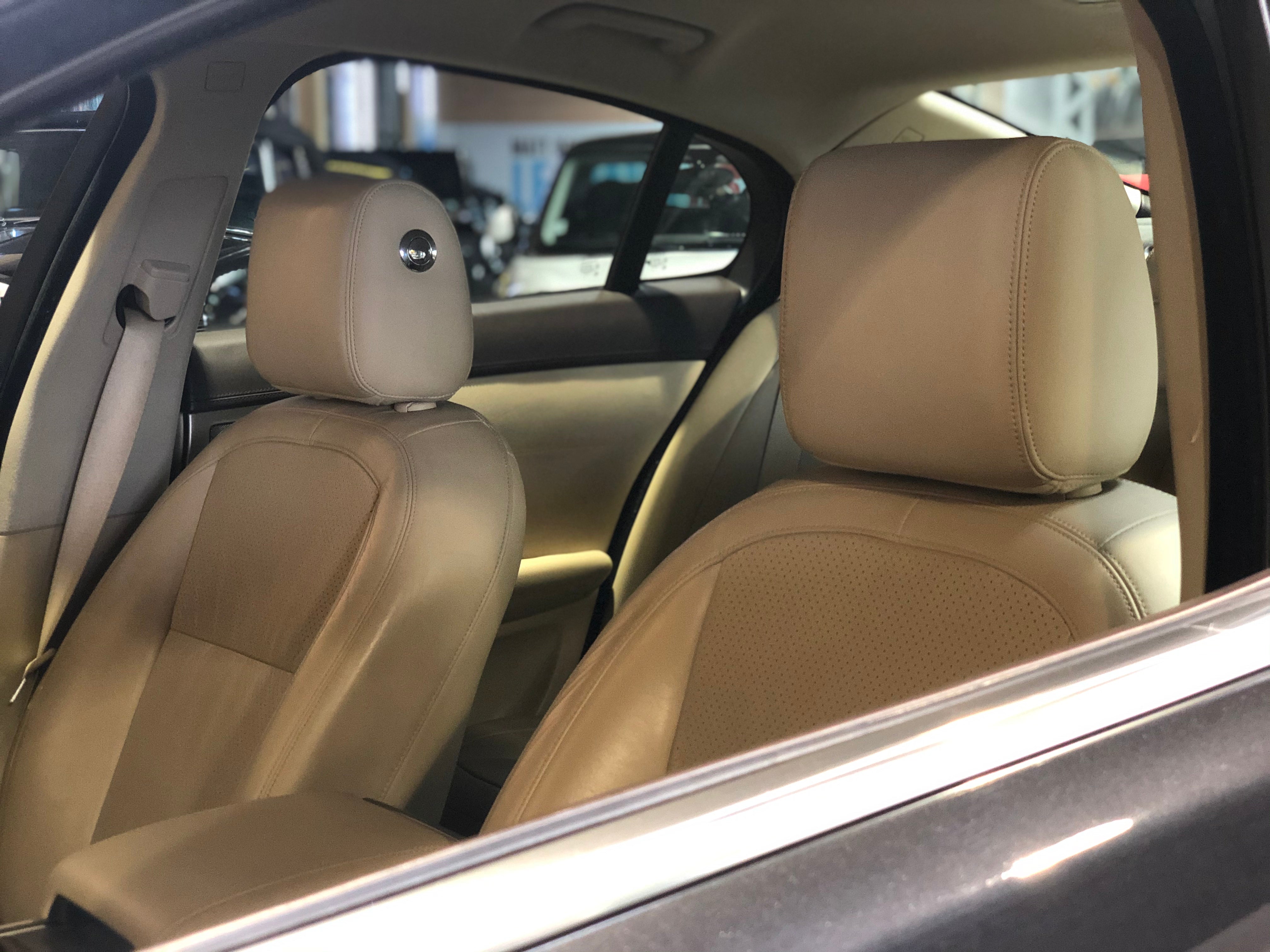 Jaguar XF 3.0d 211ch Luxe Premium