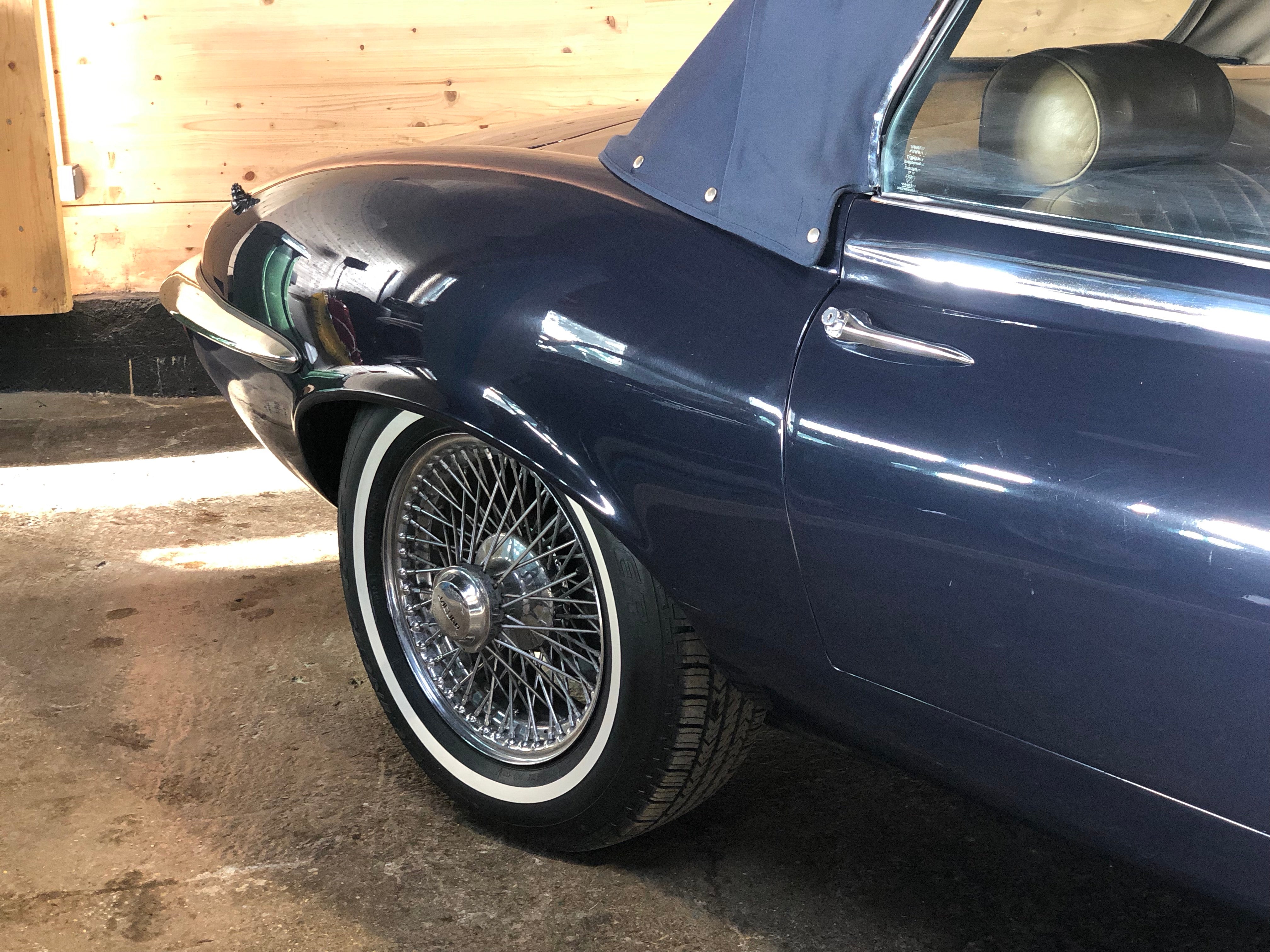 Jaguar Type E V12 Roadster BVA