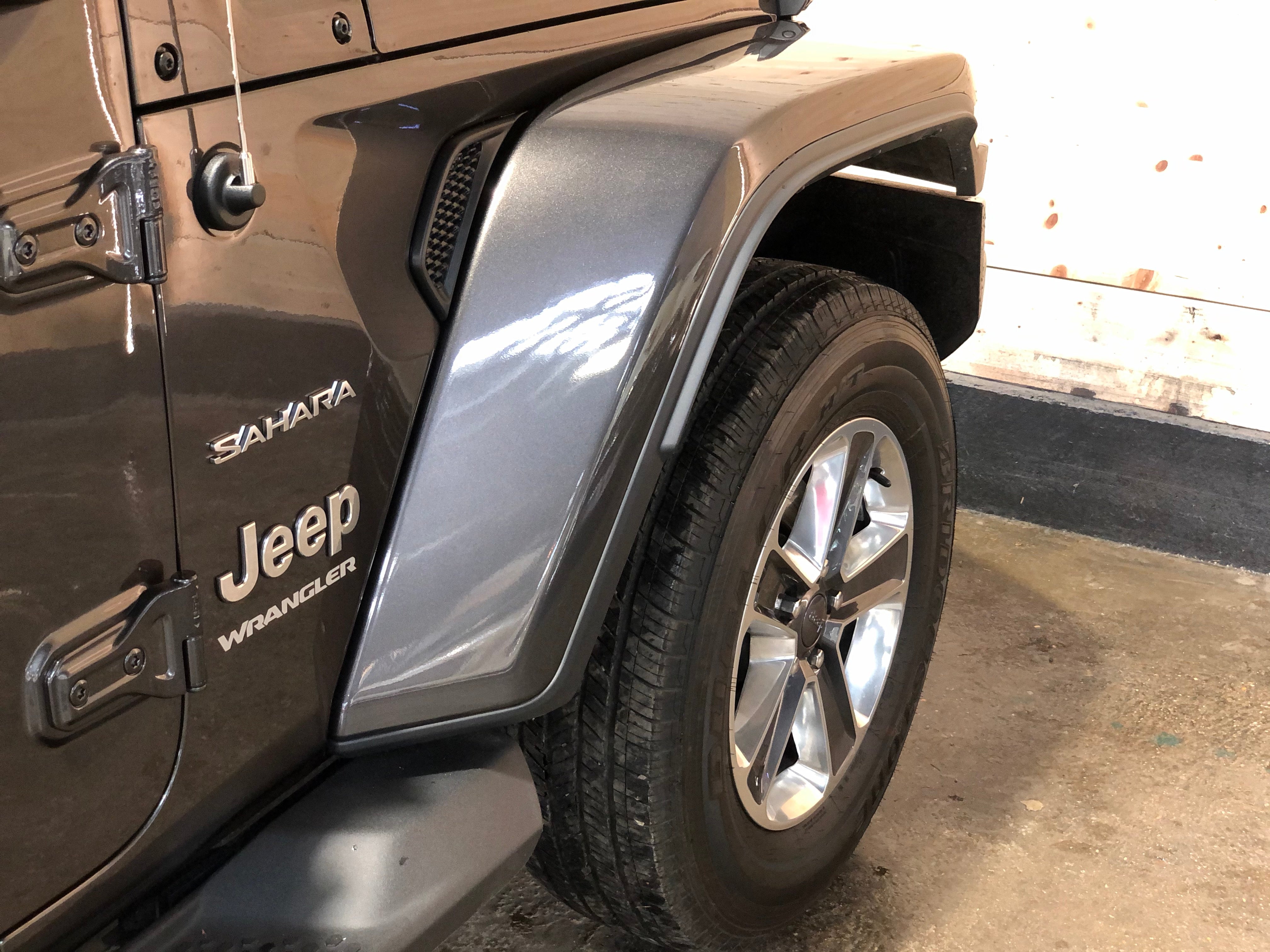 Jeep Wrangler 2.0T Sahara
