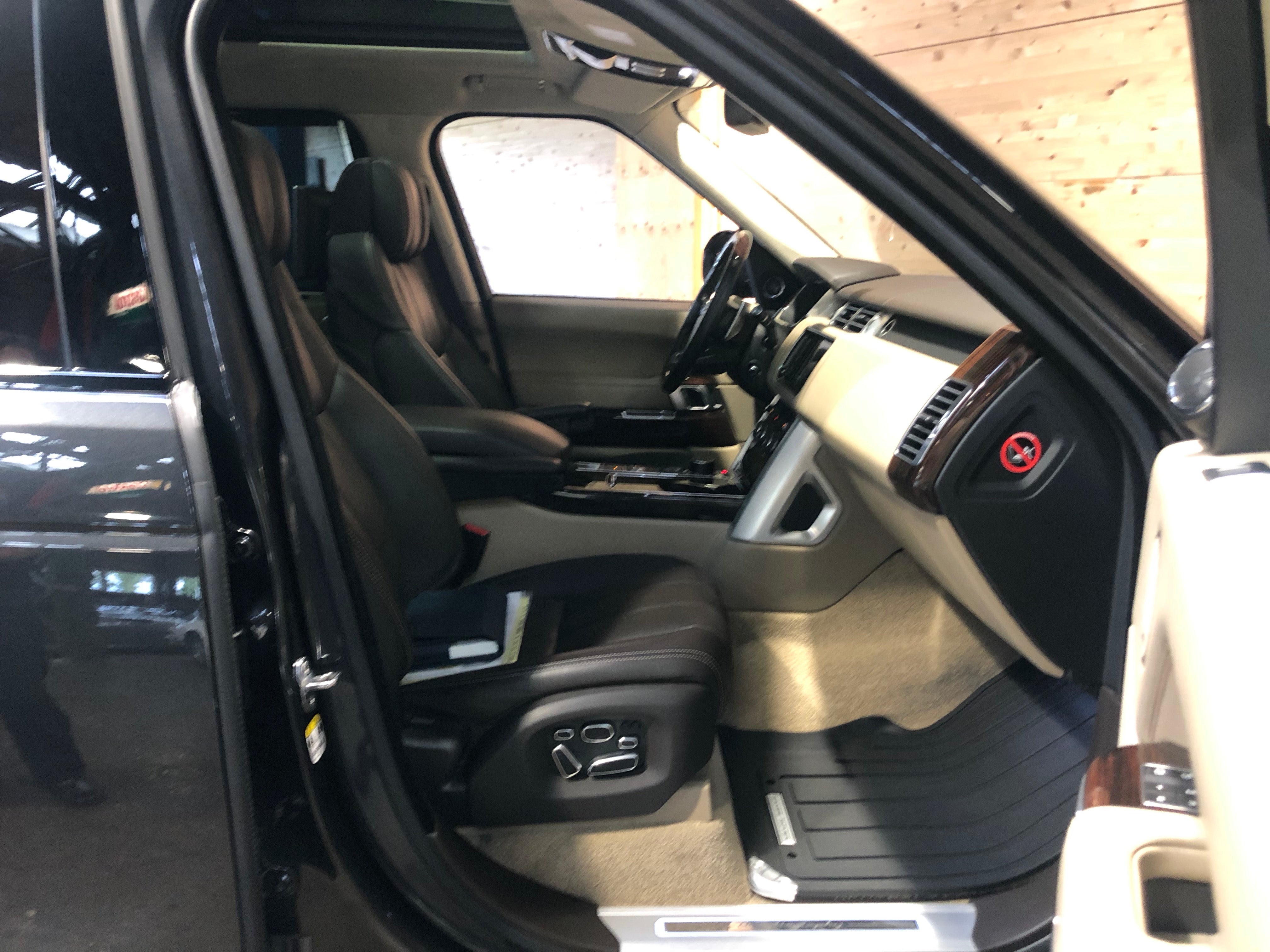 Land Rover Range Rover 4.4 SdV8 Autobiography LWB