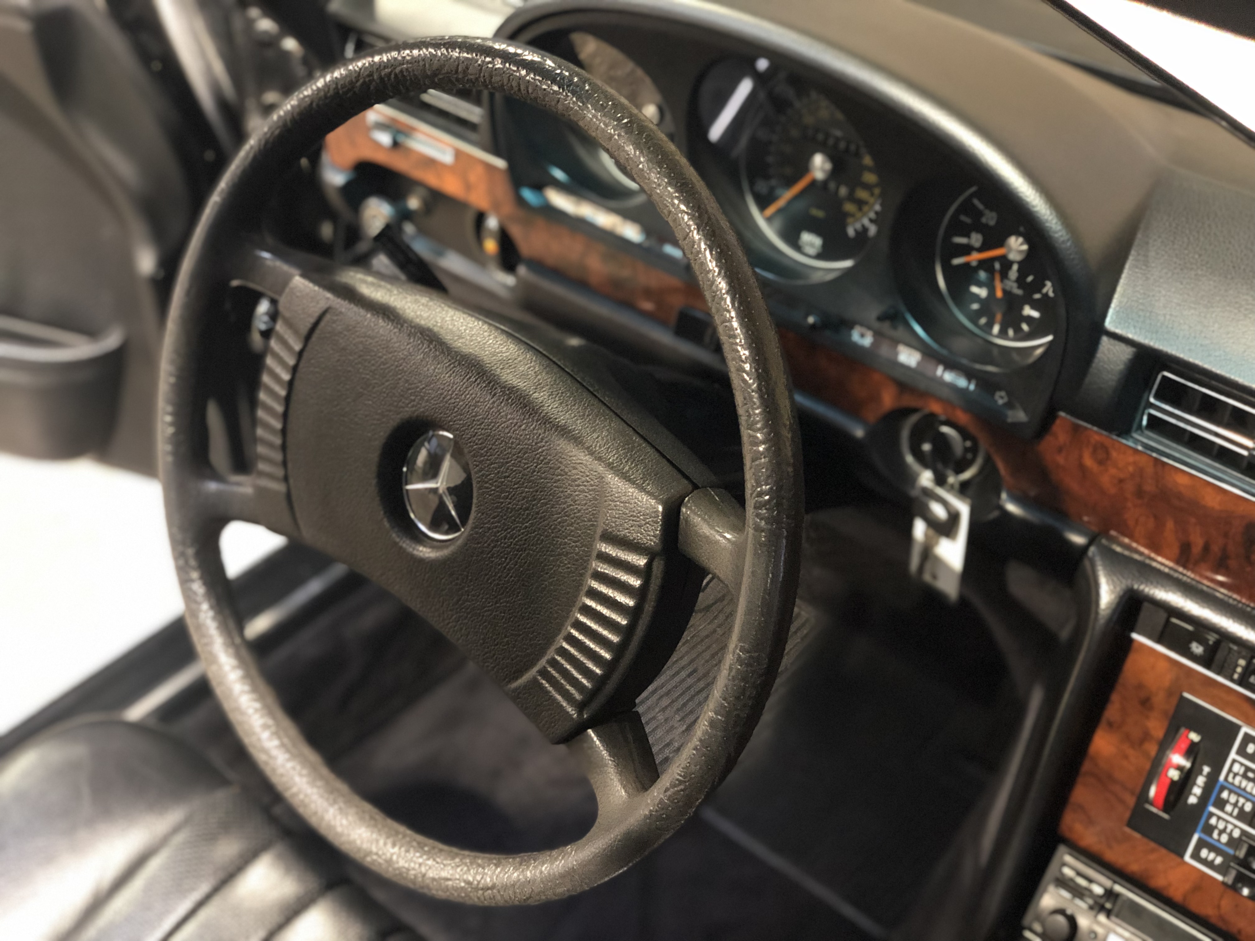 Mercedes 450 SEL 6.9
