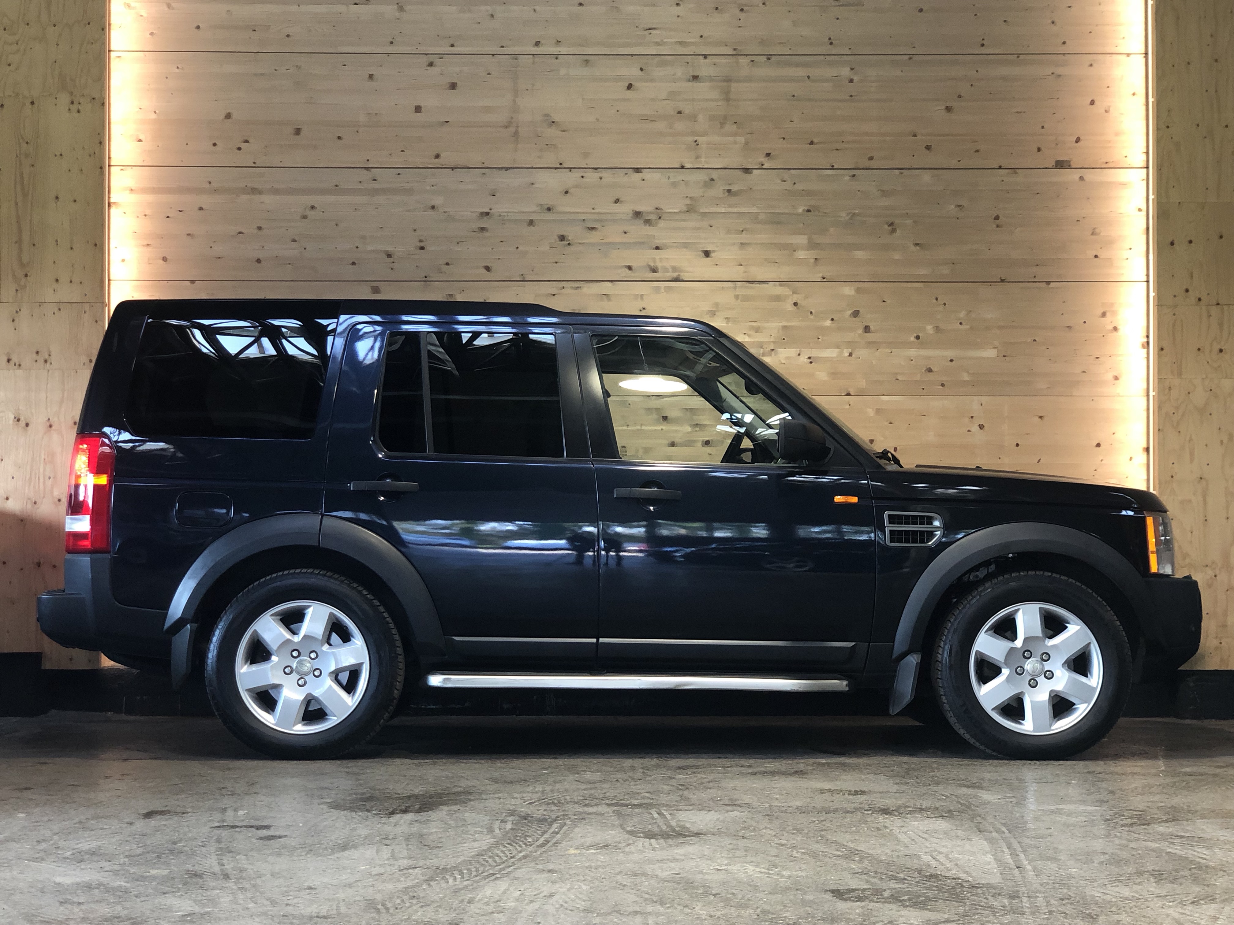 Land Rover Discovery V8 4.4 HSE 7 places