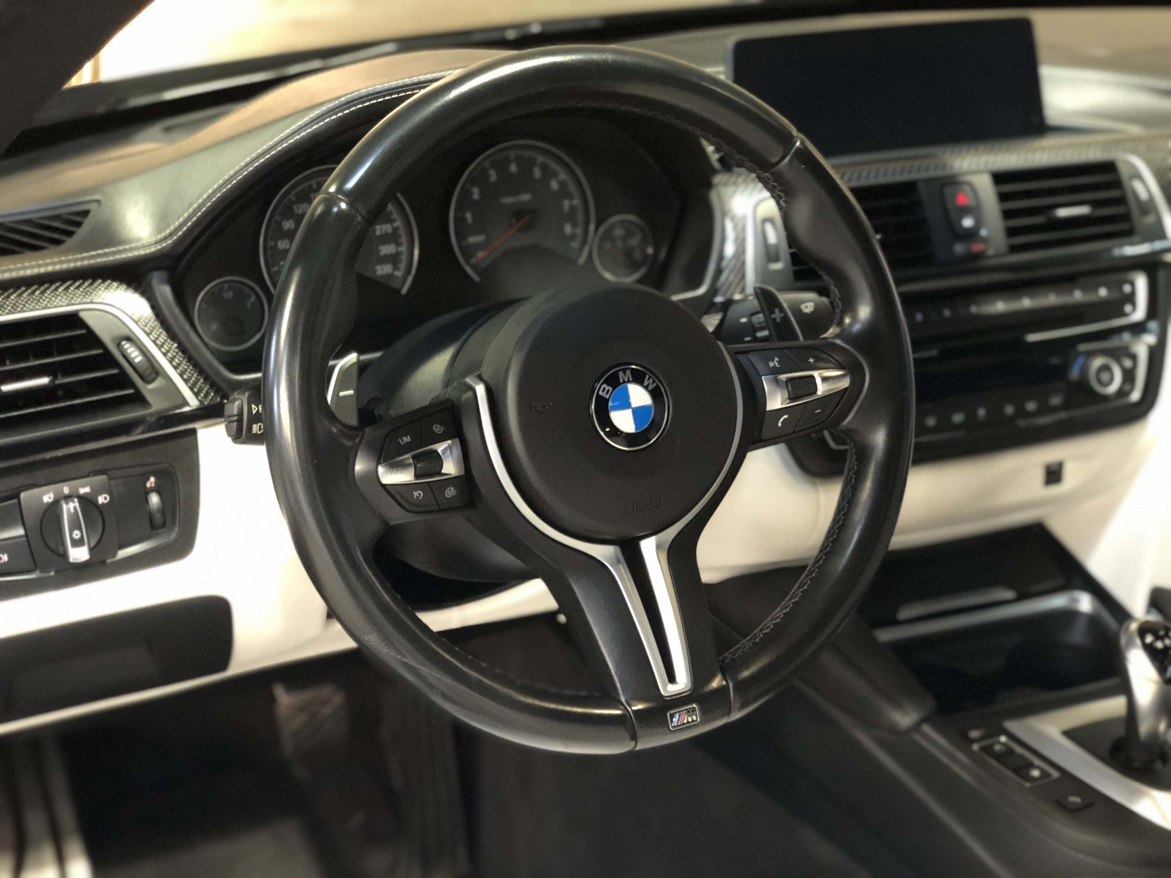 BMW M4 Coupe DKG7