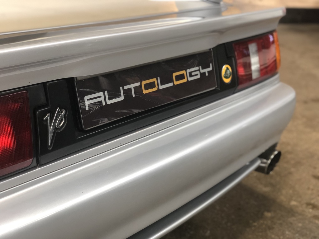 Lotus Esprit V8 Biturbo