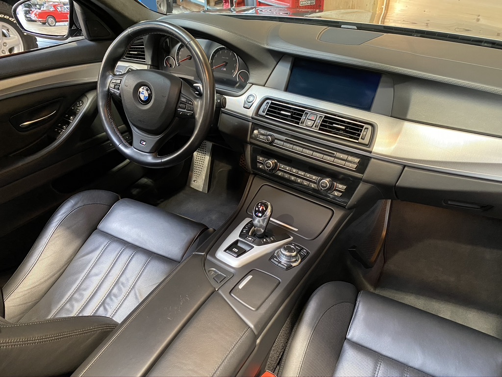BMW M5 V8 Bi-Turbo 560ch