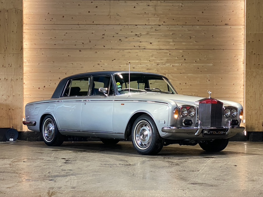 Rolls Royce Silver Shadow LWB (with division)