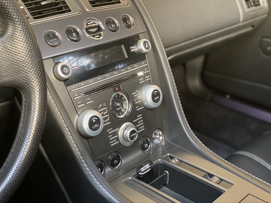 Aston Martin V8 Vantage Volante 4.7 Sportshift