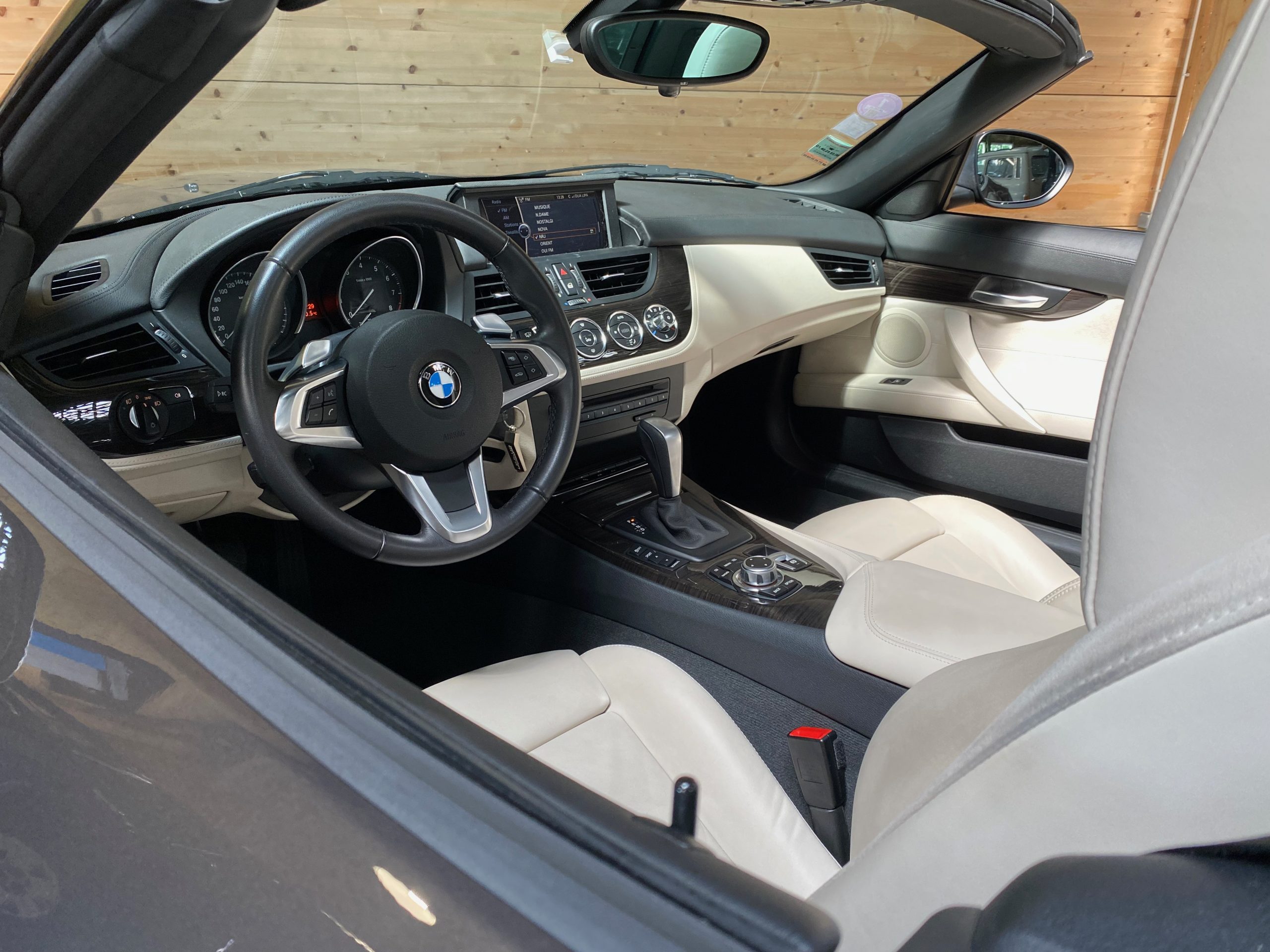 BMW Z4 sDrive 3.0iA Luxe Roadster