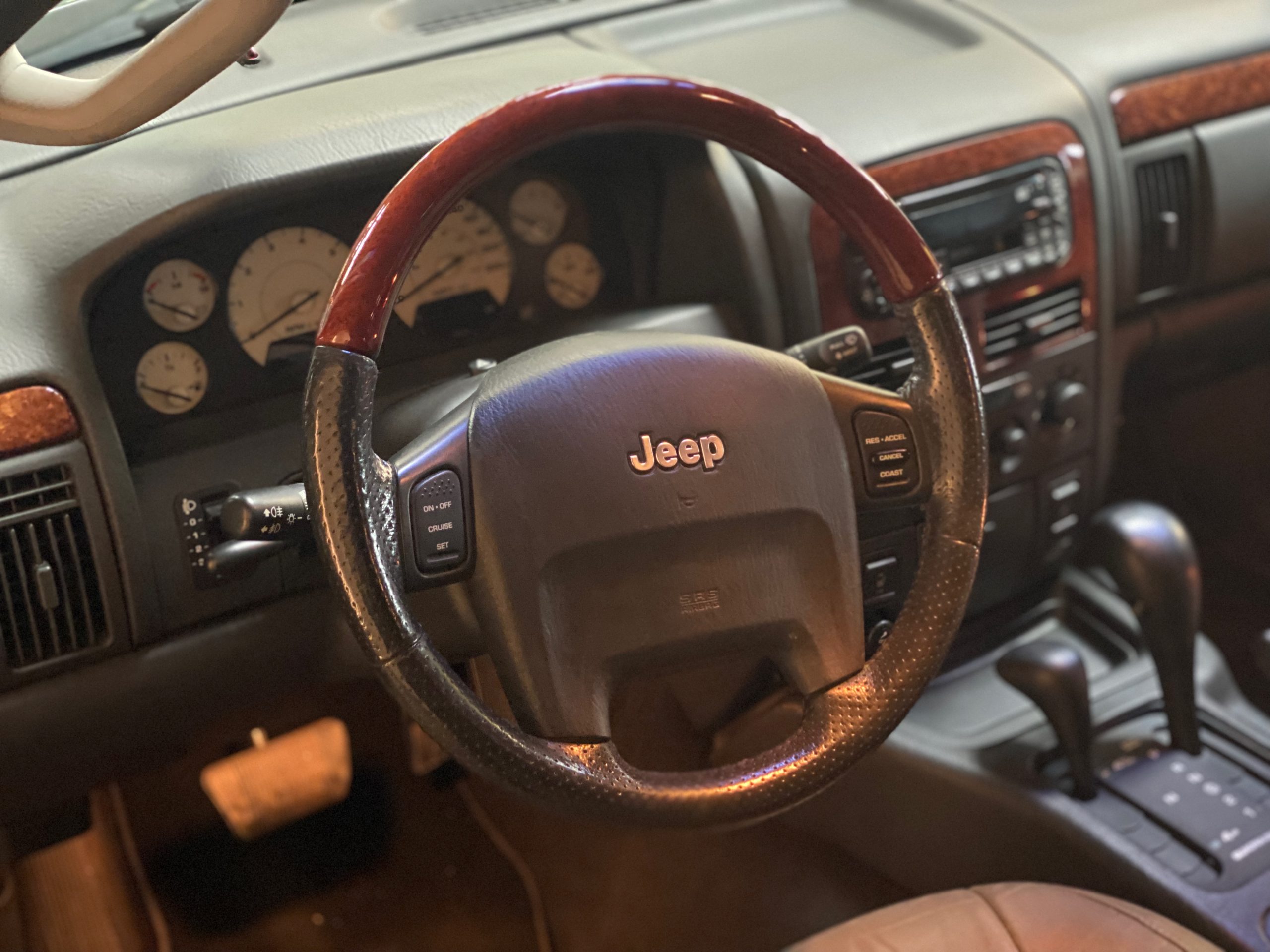 Jeep Grand Cherokee 4.7 Overland