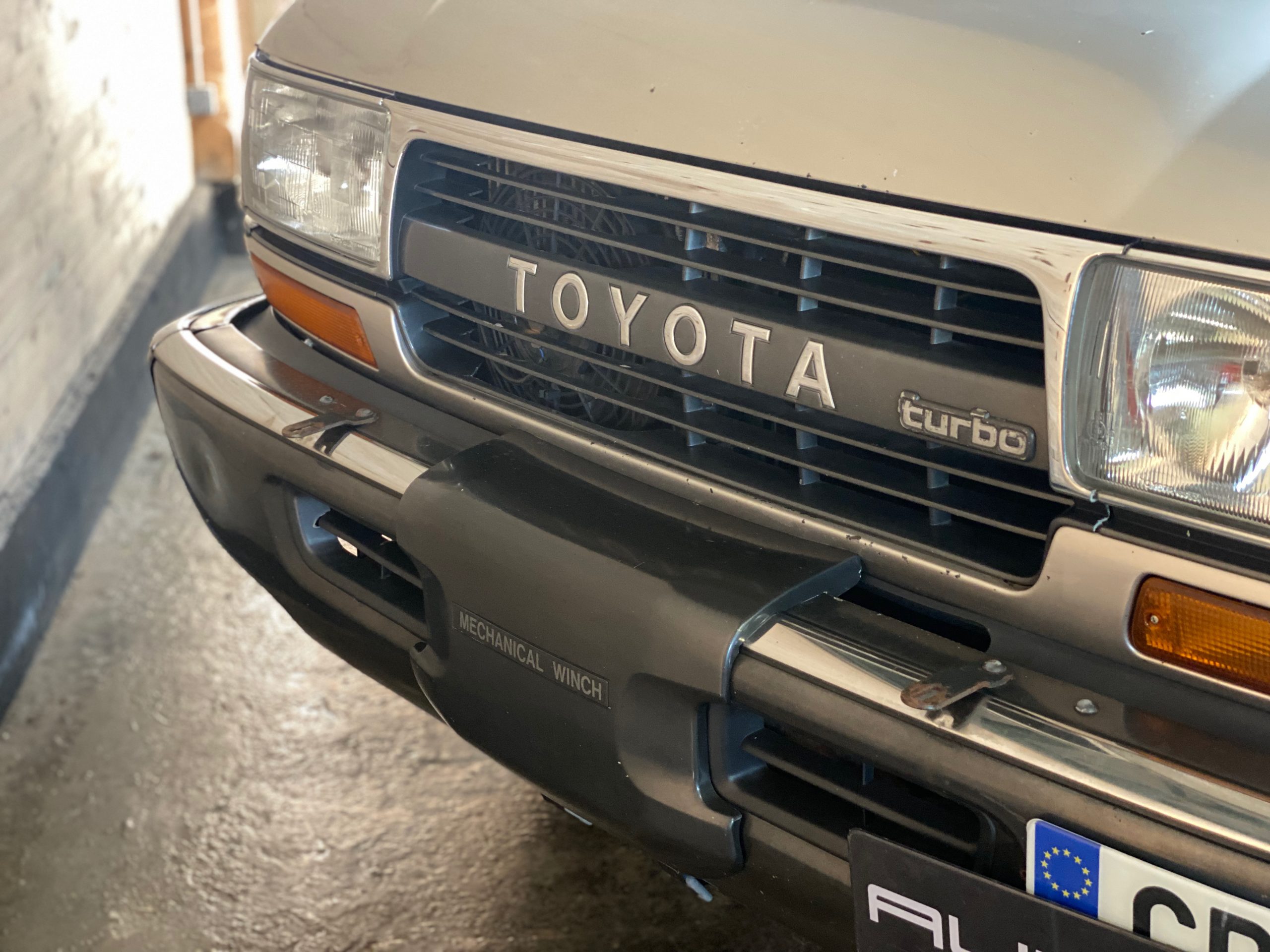Toyota Land Cruiser Station Wagon HDJ80 4.2 VX